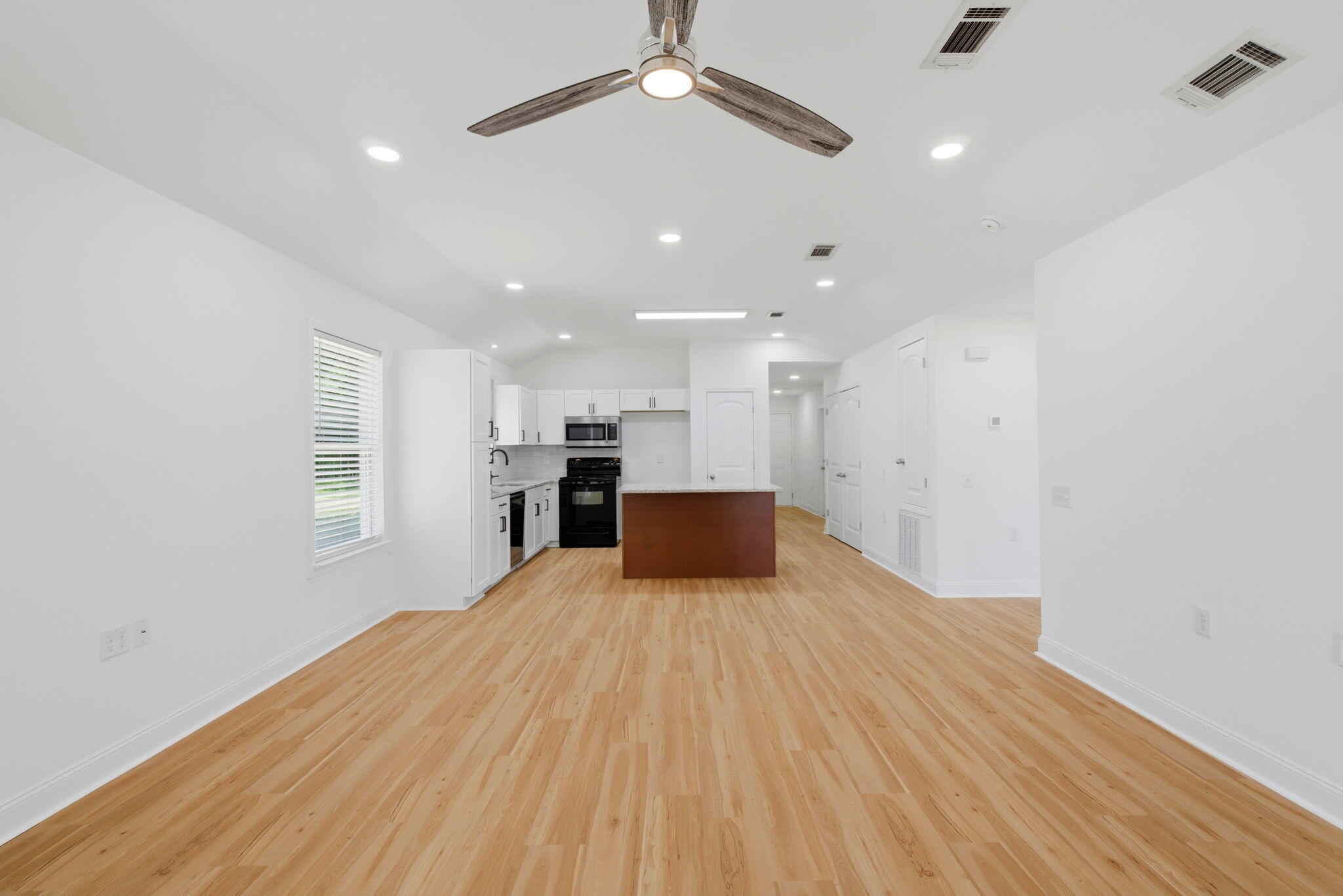 SHADOW LAKES - Residential