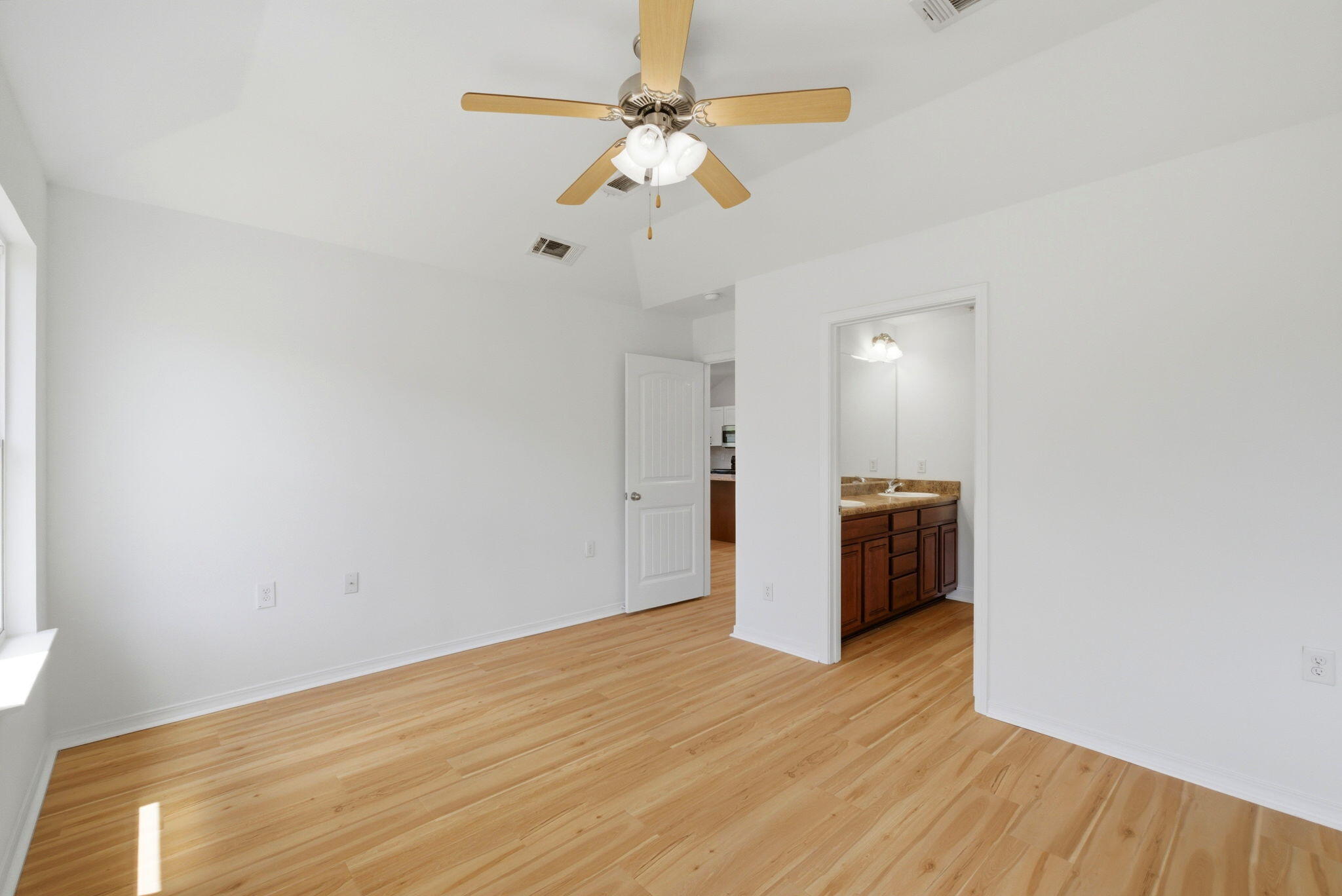 SHADOW LAKES - Residential