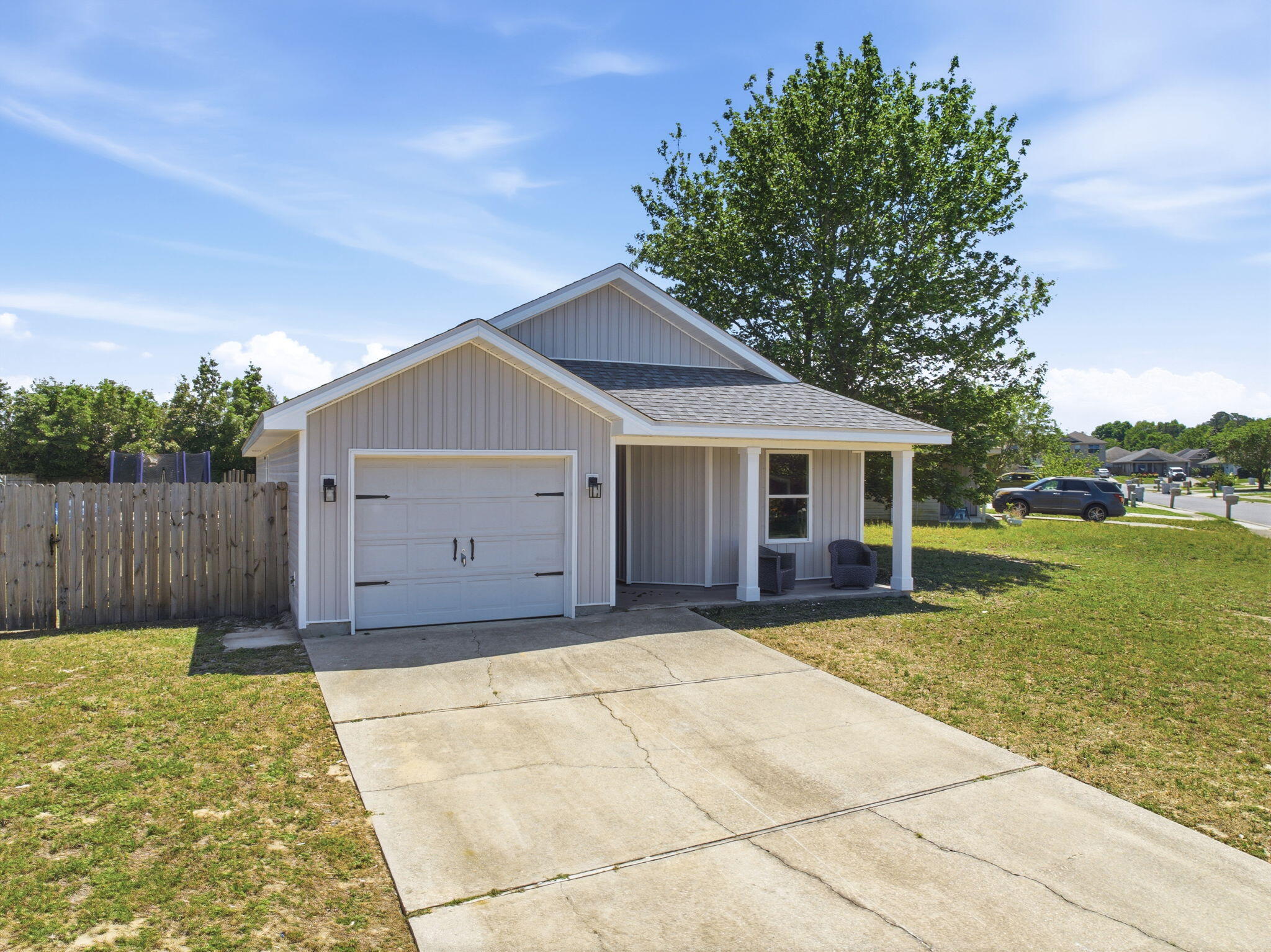 SHADOW LAKES - Residential