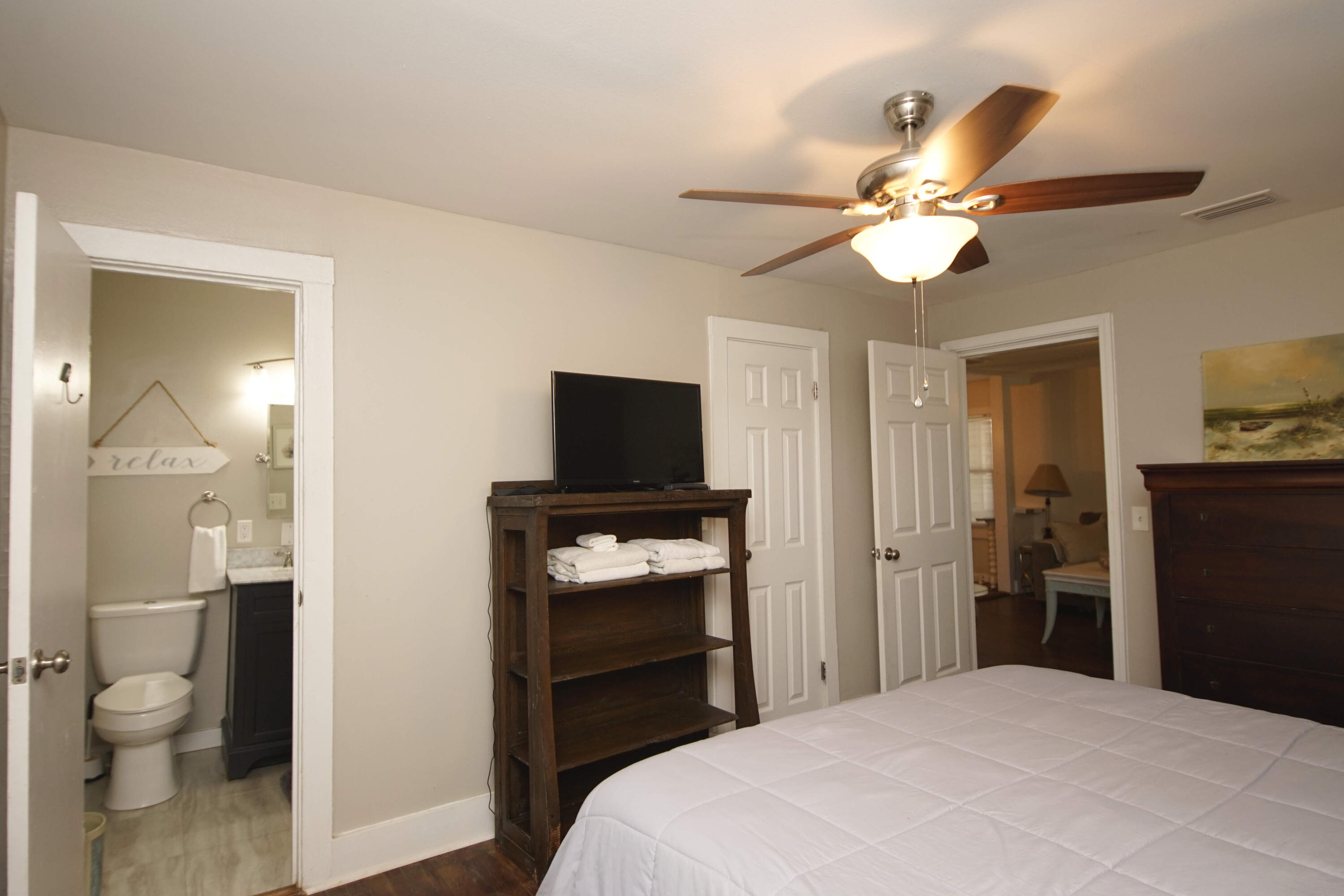 ELLIOTTS POINT - Residential Lease