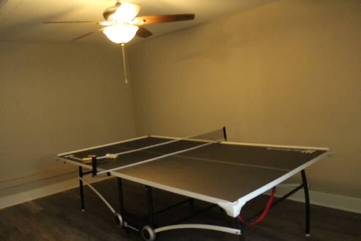 ELLIOTTS POINT - Residential Lease