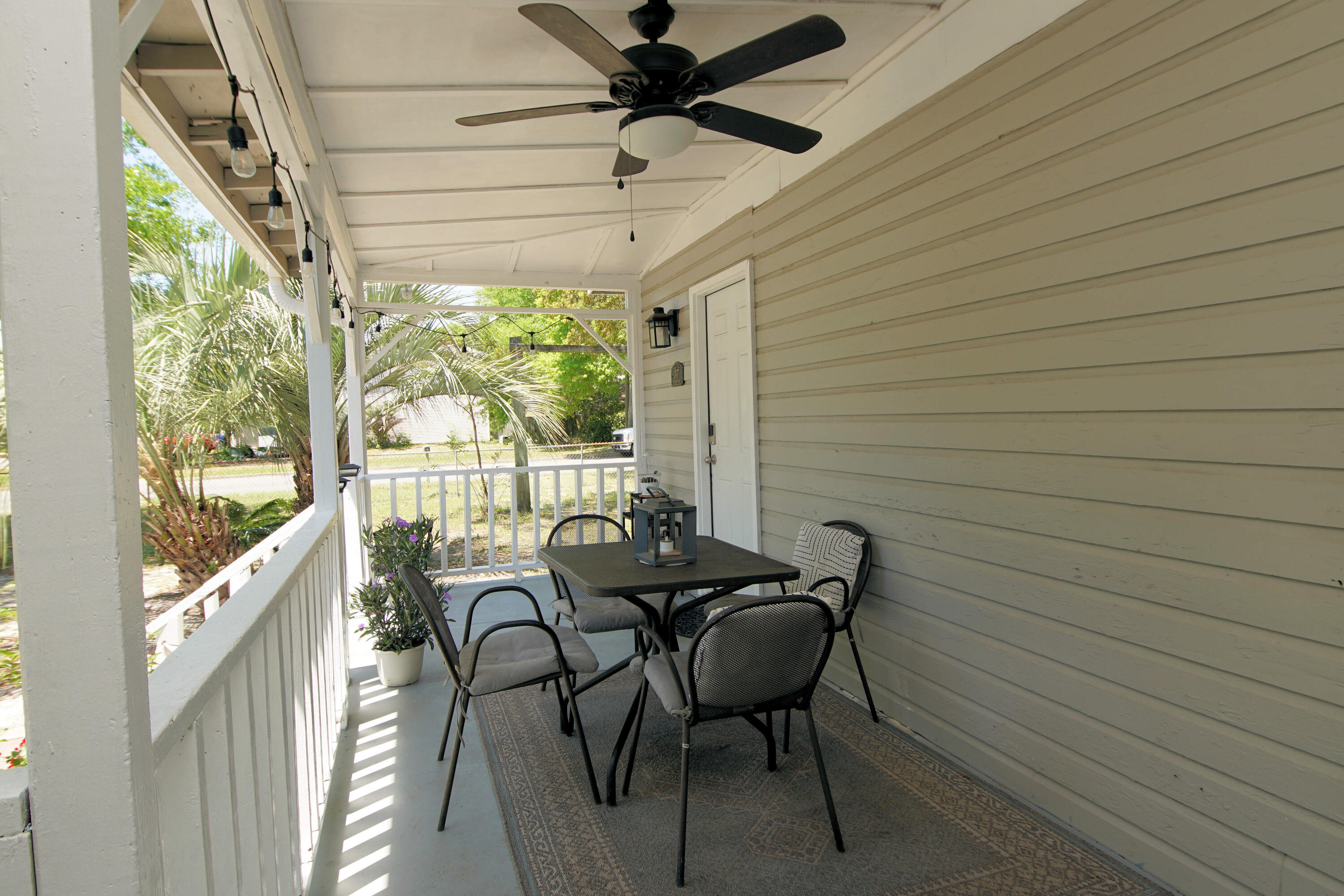 ELLIOTTS POINT - Residential Lease