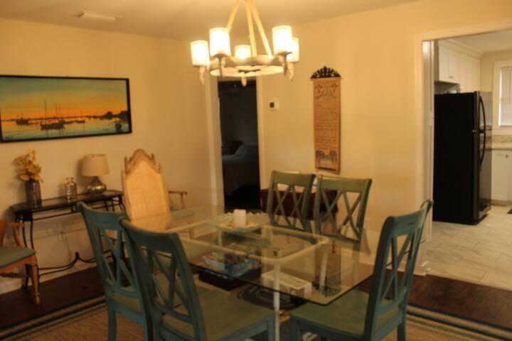 ELLIOTTS POINT - Residential Lease
