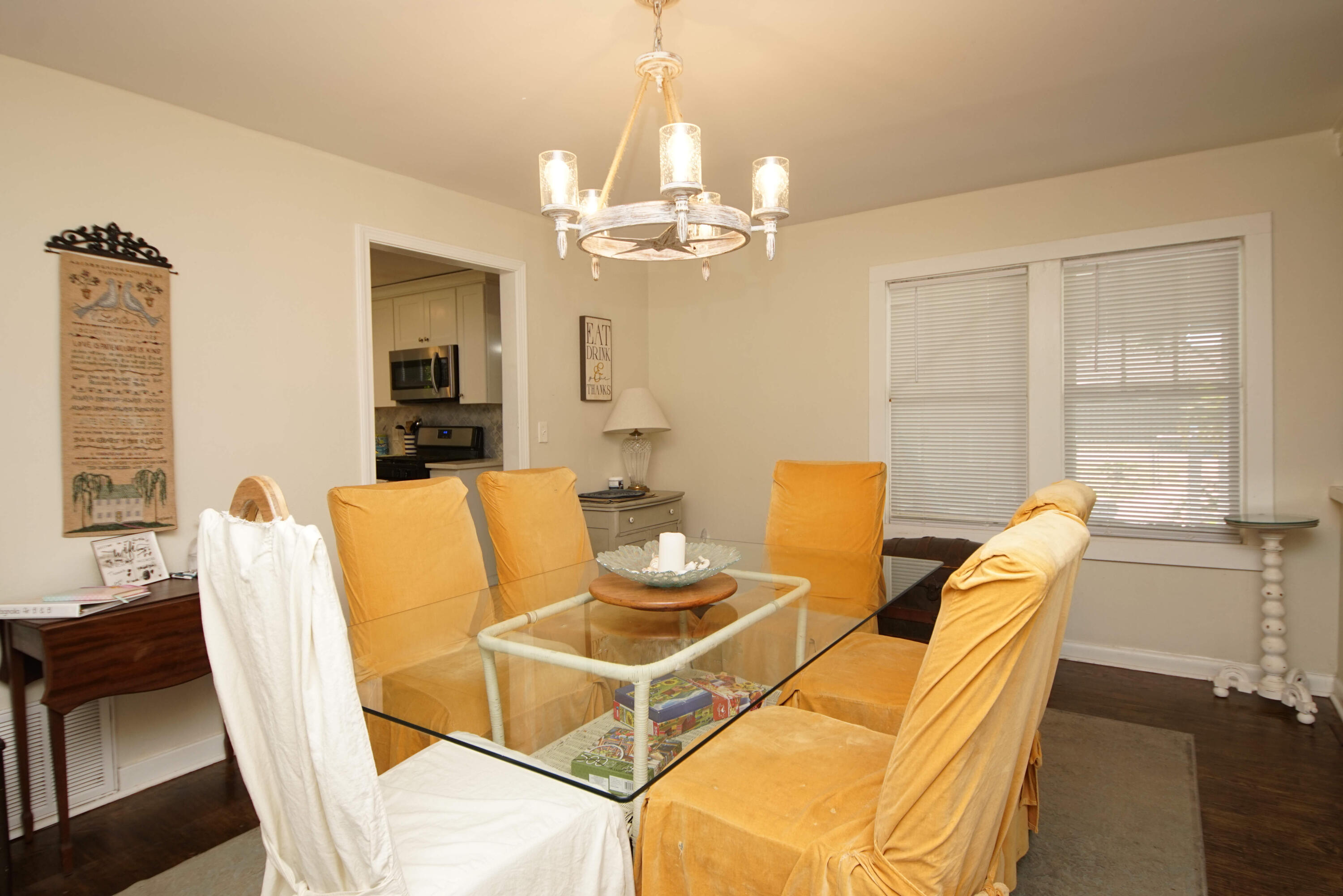 ELLIOTTS POINT - Residential Lease