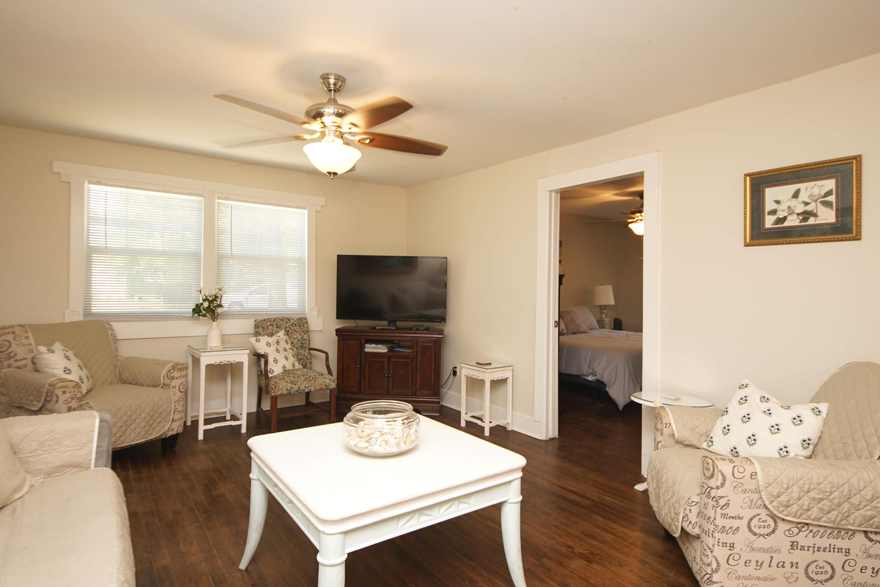 ELLIOTTS POINT - Residential Lease