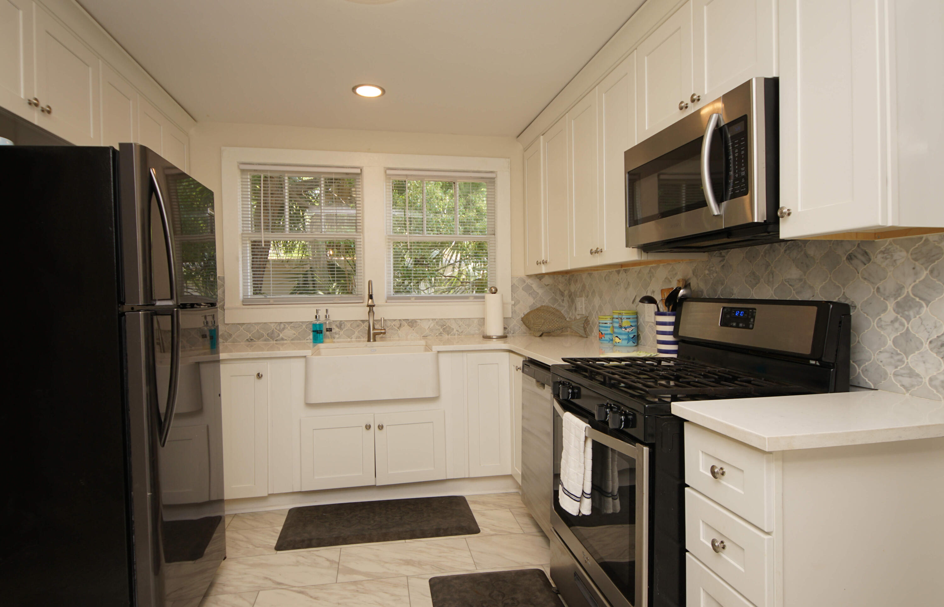 ELLIOTTS POINT - Residential Lease