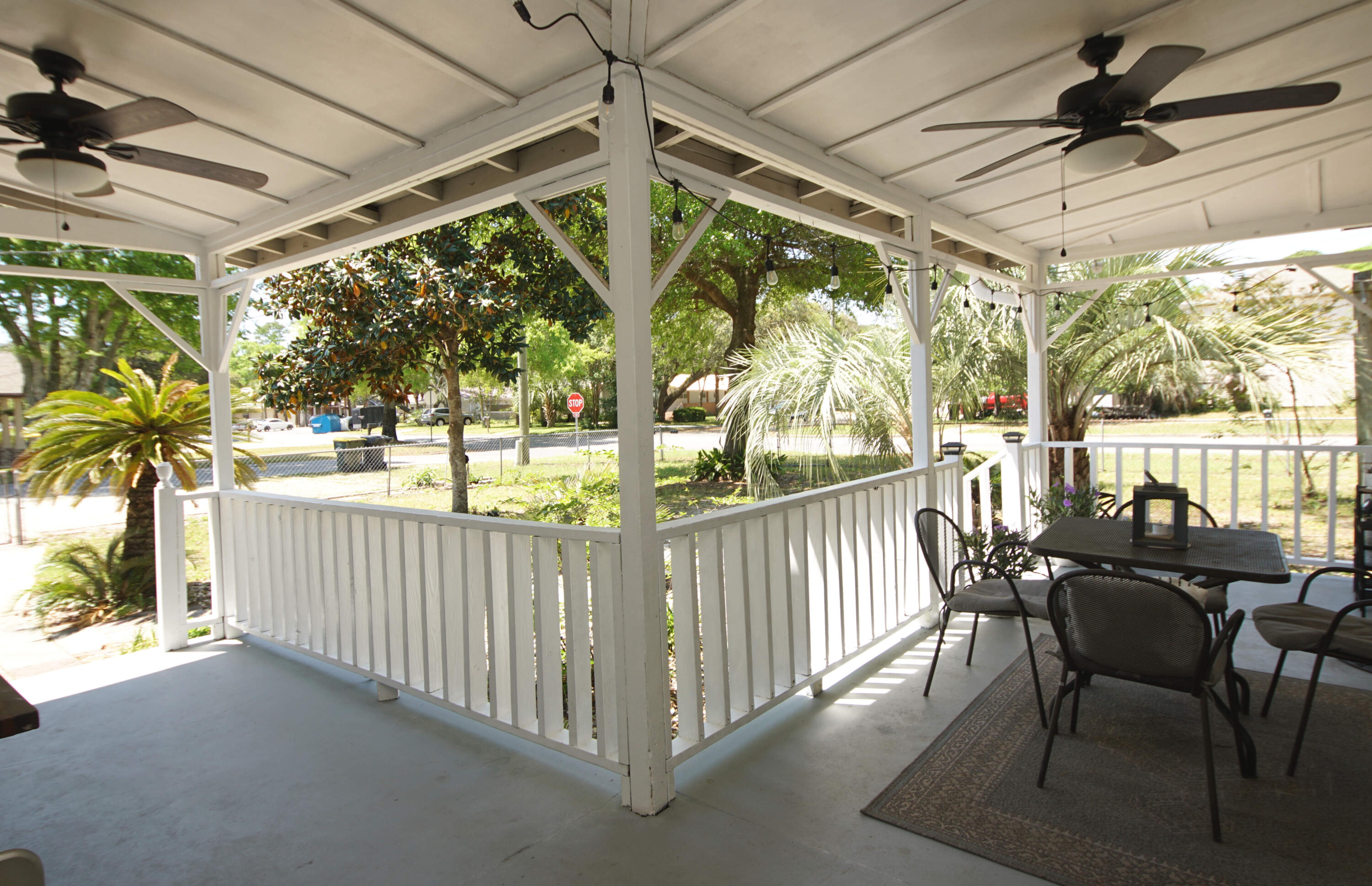 ELLIOTTS POINT - Residential Lease