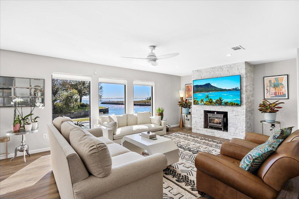 SOUNDSIDE RESUB - Residential