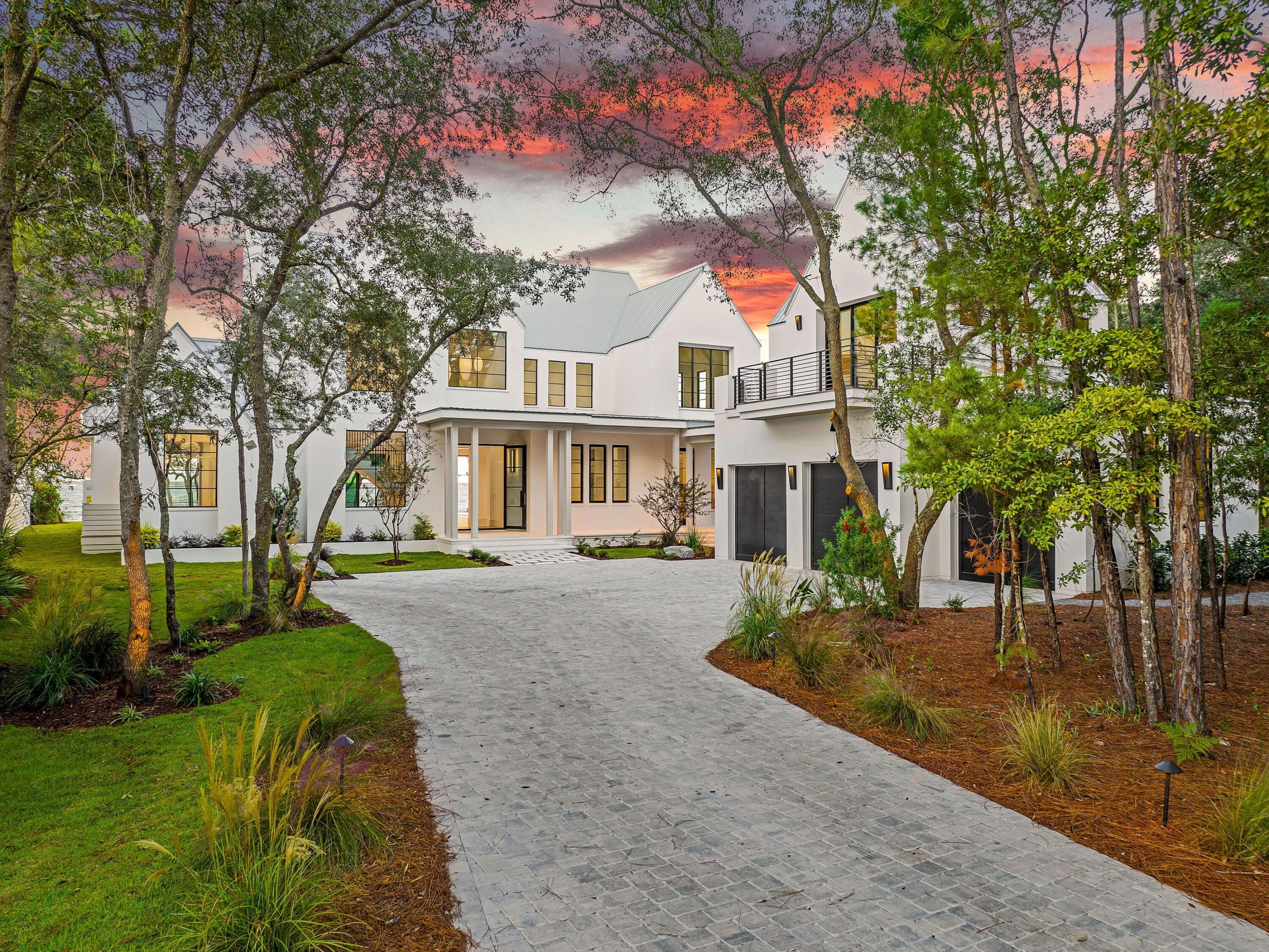 BAY PINES - Residential