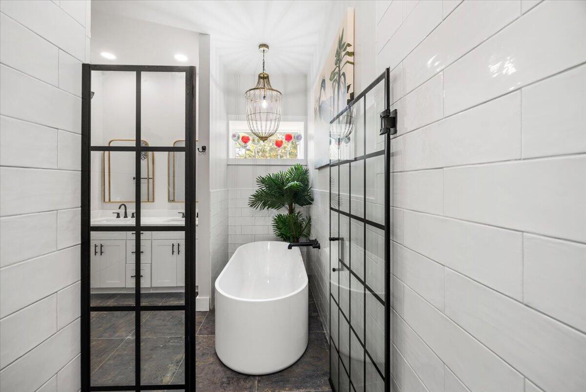 NONESUCH WAY - Residential