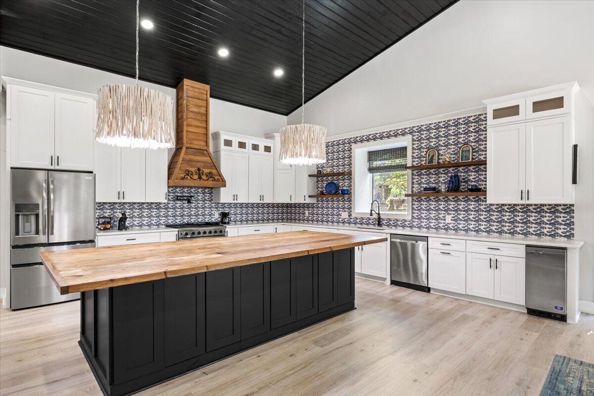 NONESUCH WAY - Residential