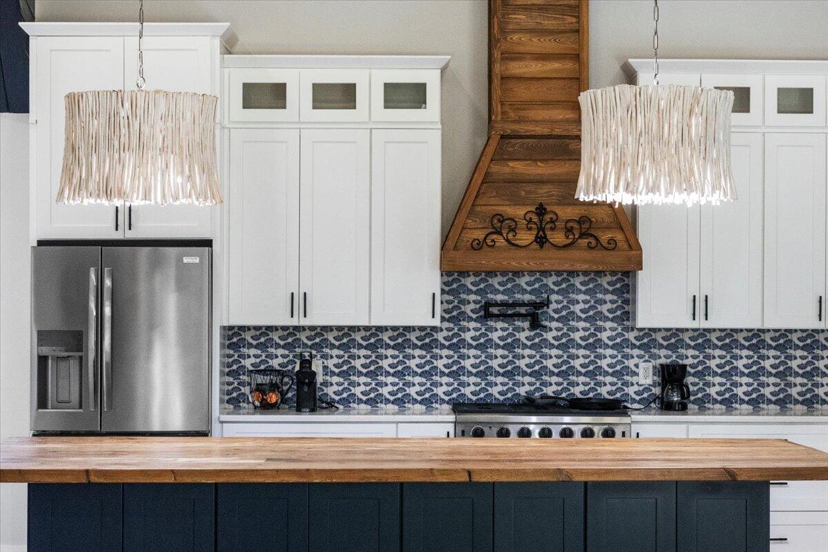 NONESUCH WAY - Residential