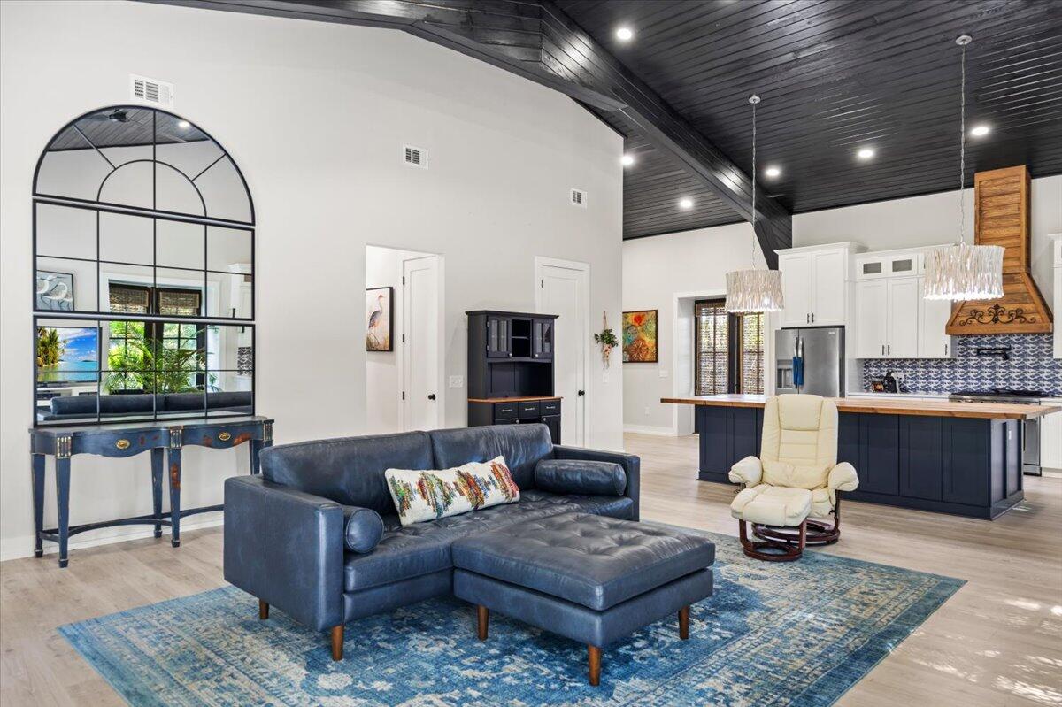 NONESUCH WAY - Residential