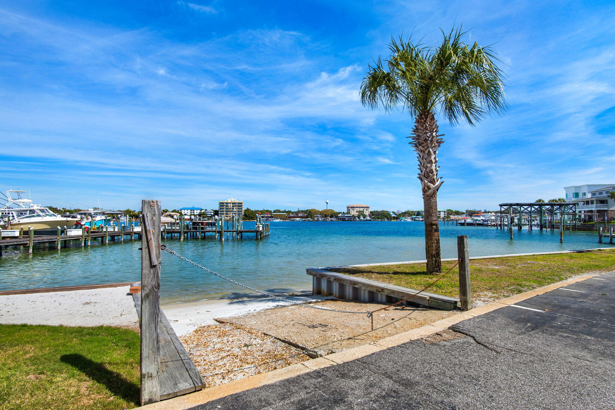 Sun King Towers - Residential