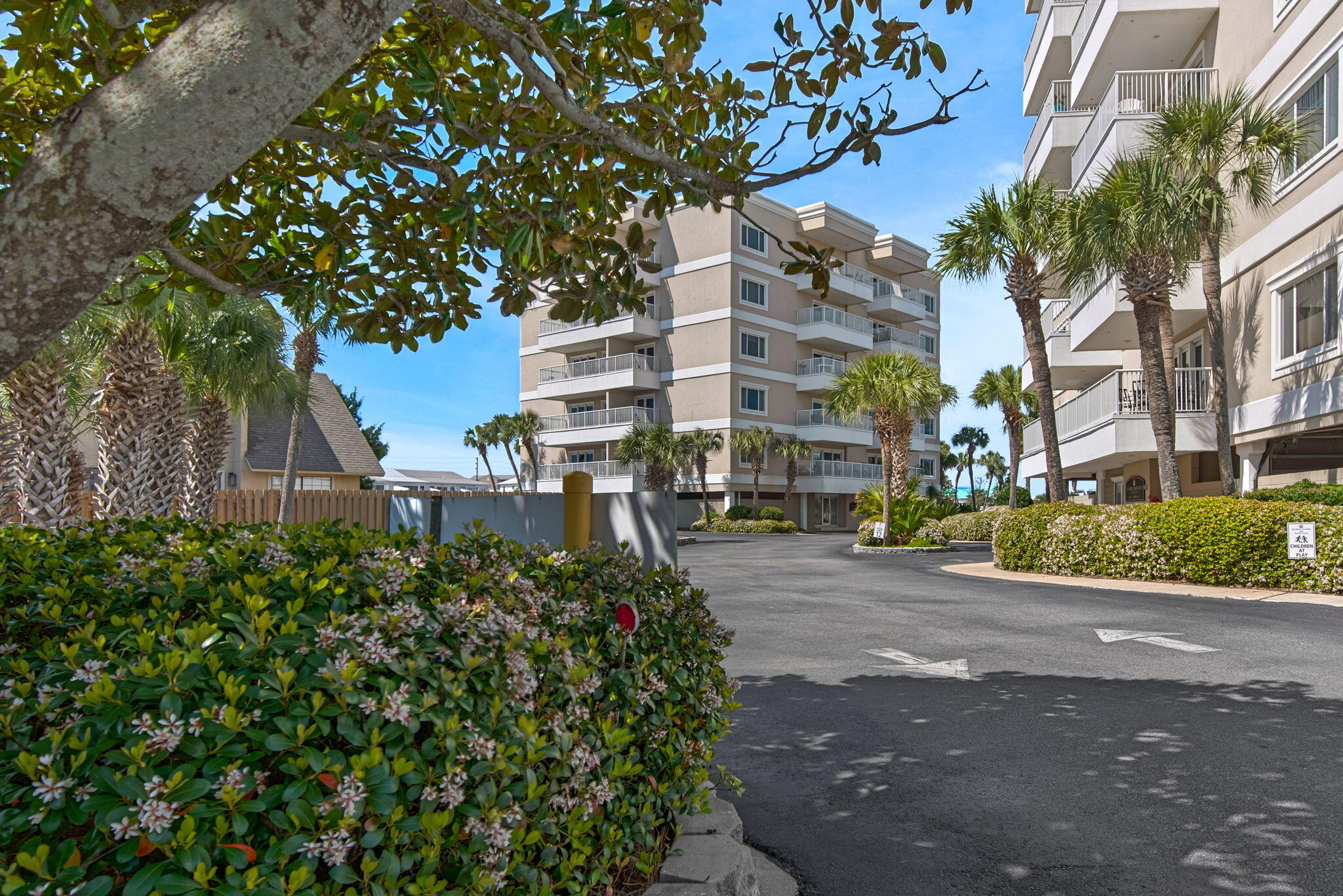 Sun King Towers - Residential