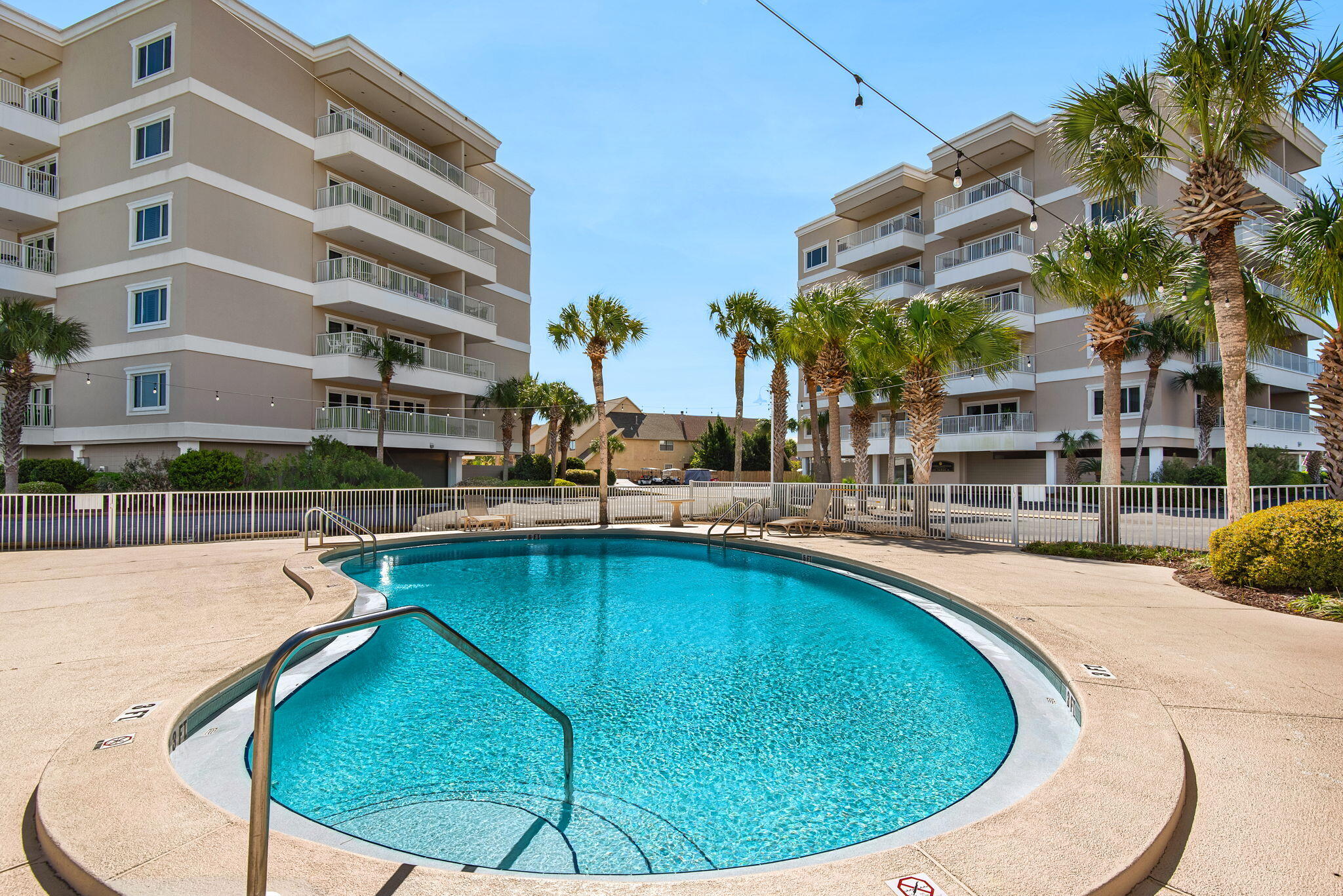 Sun King Towers - Residential