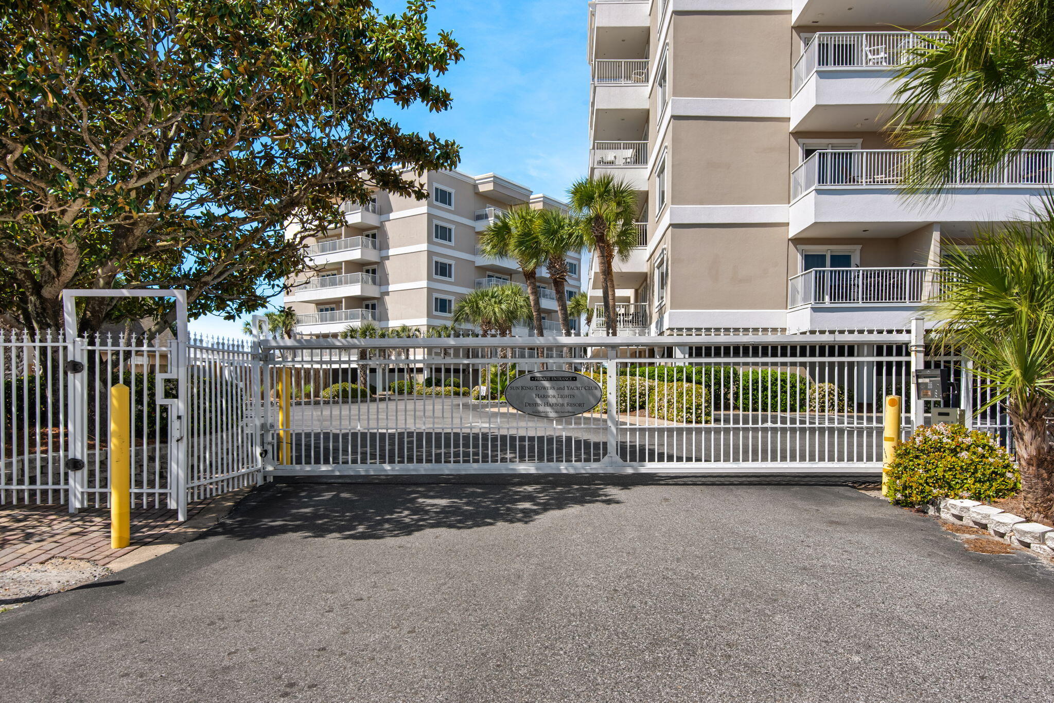 Sun King Towers - Residential