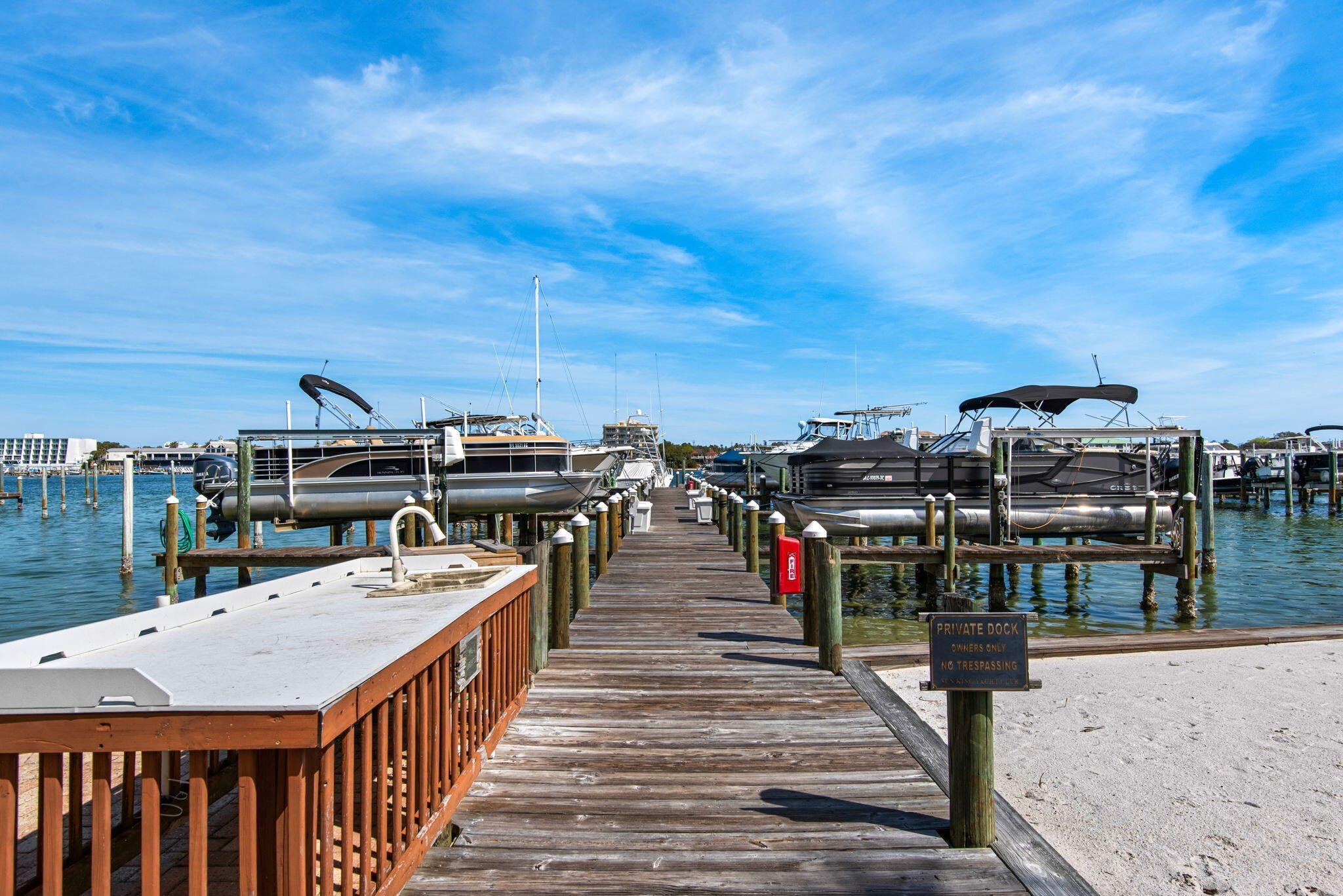 Sun King Towers - Residential