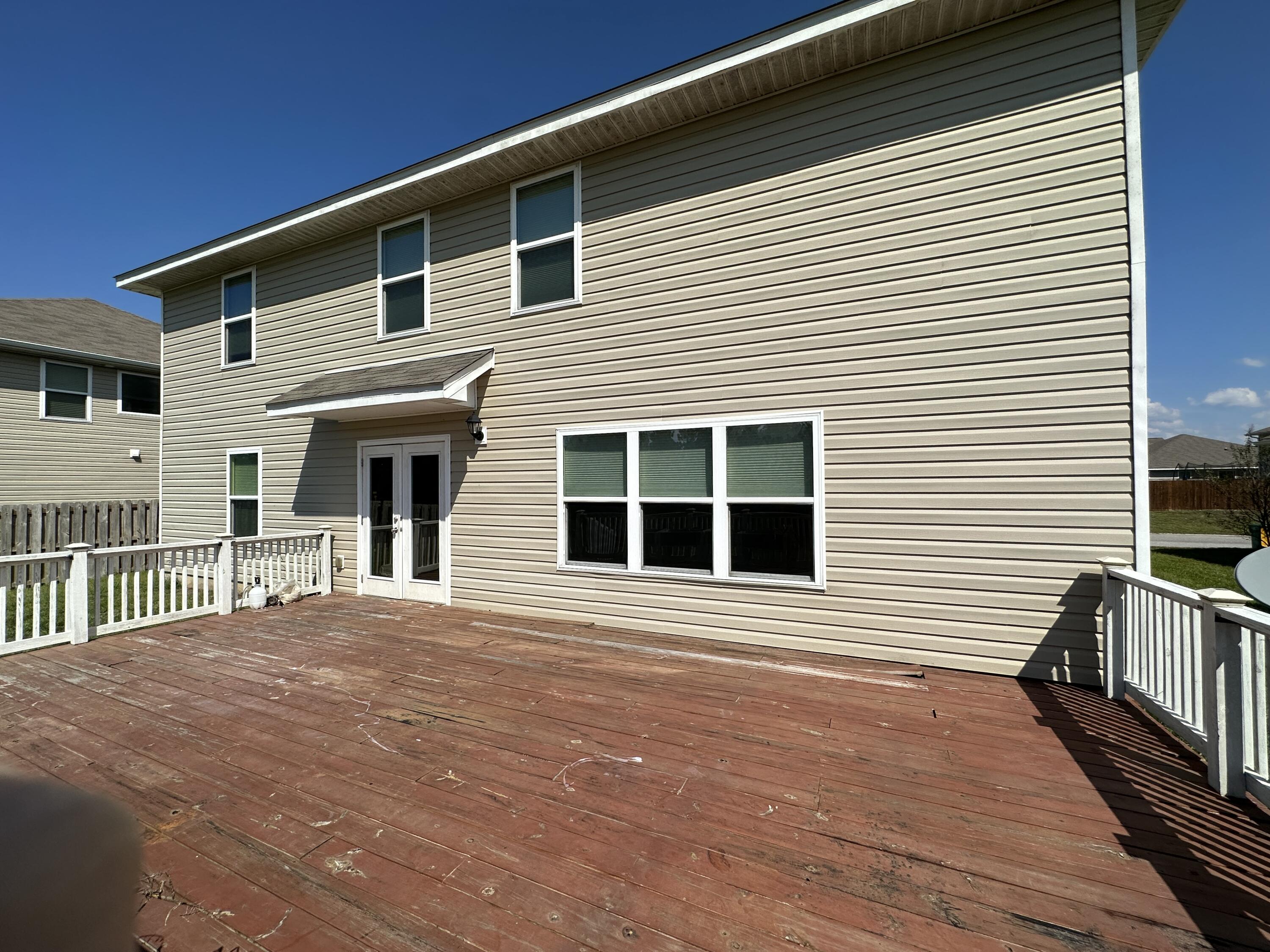 PARTRIDGE HILLS LOT 19 BLK A - Residential Lease