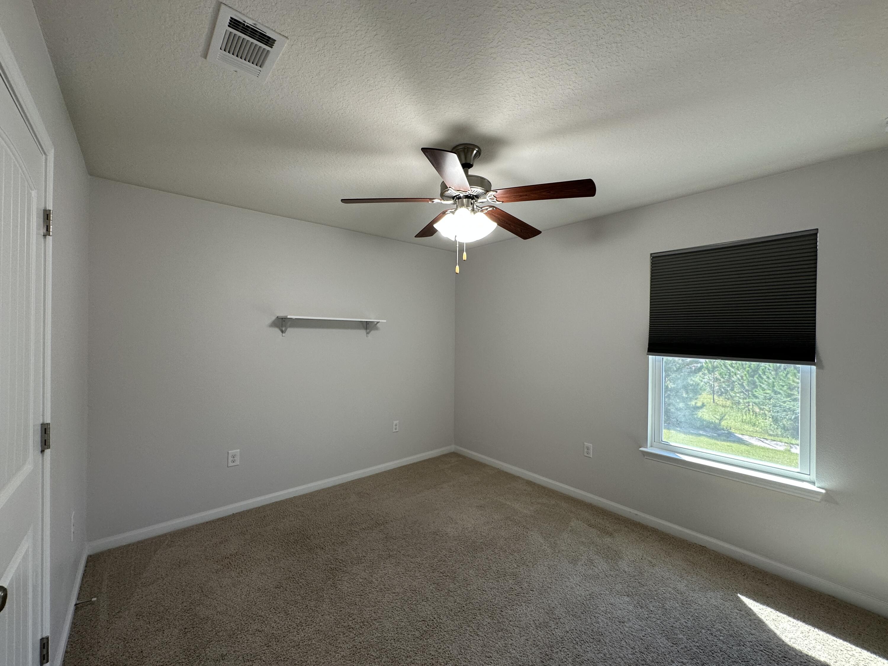 PARTRIDGE HILLS LOT 19 BLK A - Residential Lease