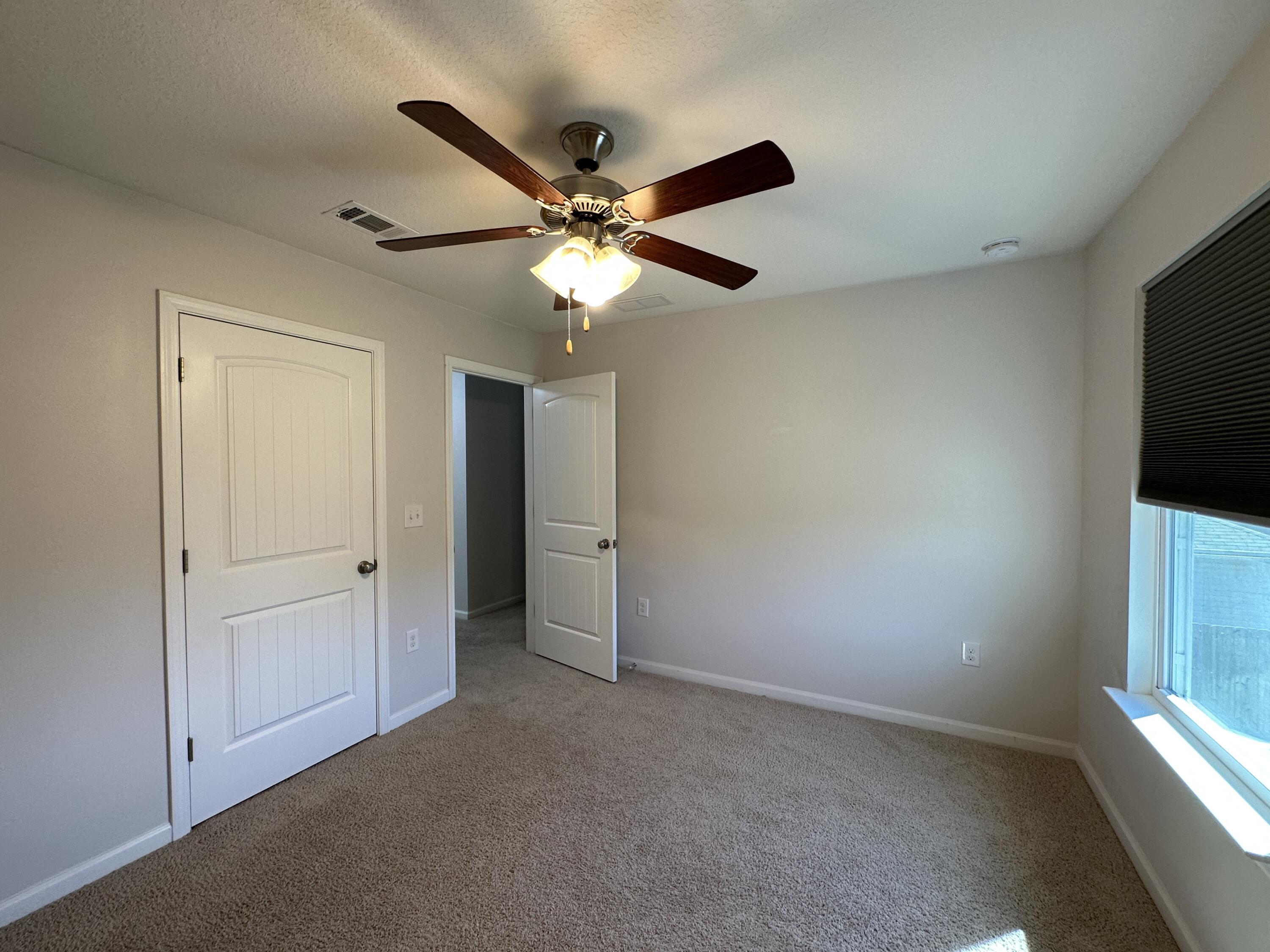 PARTRIDGE HILLS LOT 19 BLK A - Residential Lease