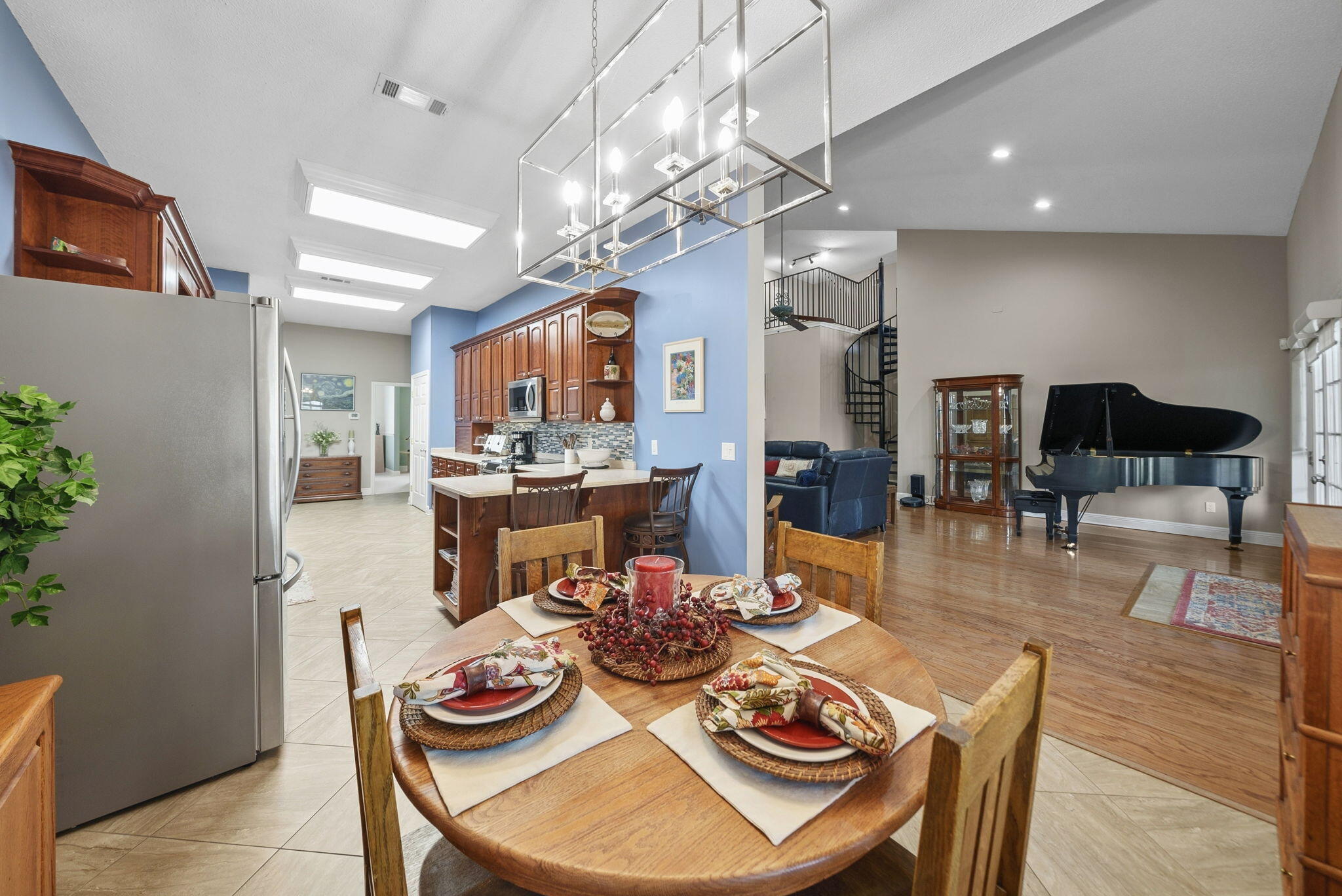 GRAND HARBOR - Residential