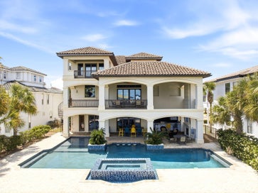 3469 Scenic Highway 98 Destin FL 32541