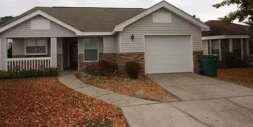 This recently updated 3-bedroom, 2-bathroom single-family home offers comfort, style, and convenience in a centrally located neighborhood. Featuring high ceilings and an open-concept layout, this home feels bright and spacious from the moment you walk in.

The oversized primary suite includes a double vanity, walk-in closet, and plenty of room to unwind. Enjoy the convenience of a one-car garage, along with a fully fenced backyard perfect for relaxing or entertaining.

Home Features:
• 3 Bedrooms / 2 Bathrooms
• One-Car Garage
• High Ceilings
• Open Floor Plan
• Spacious Primary Suite
• Double Vanity & Walk-In Closet
• Recently Updated Interior
• Fenced Backyard
• Centrally Located Near Shopping, Dining & More

Rental Requirements:
• Minimum 690 Credit Score
• Verifiable Income Required
• Income Must Be 2.5x Monthly Rent
• Previous Landlord Verification Required
• No Pets

Schedule your tour today!