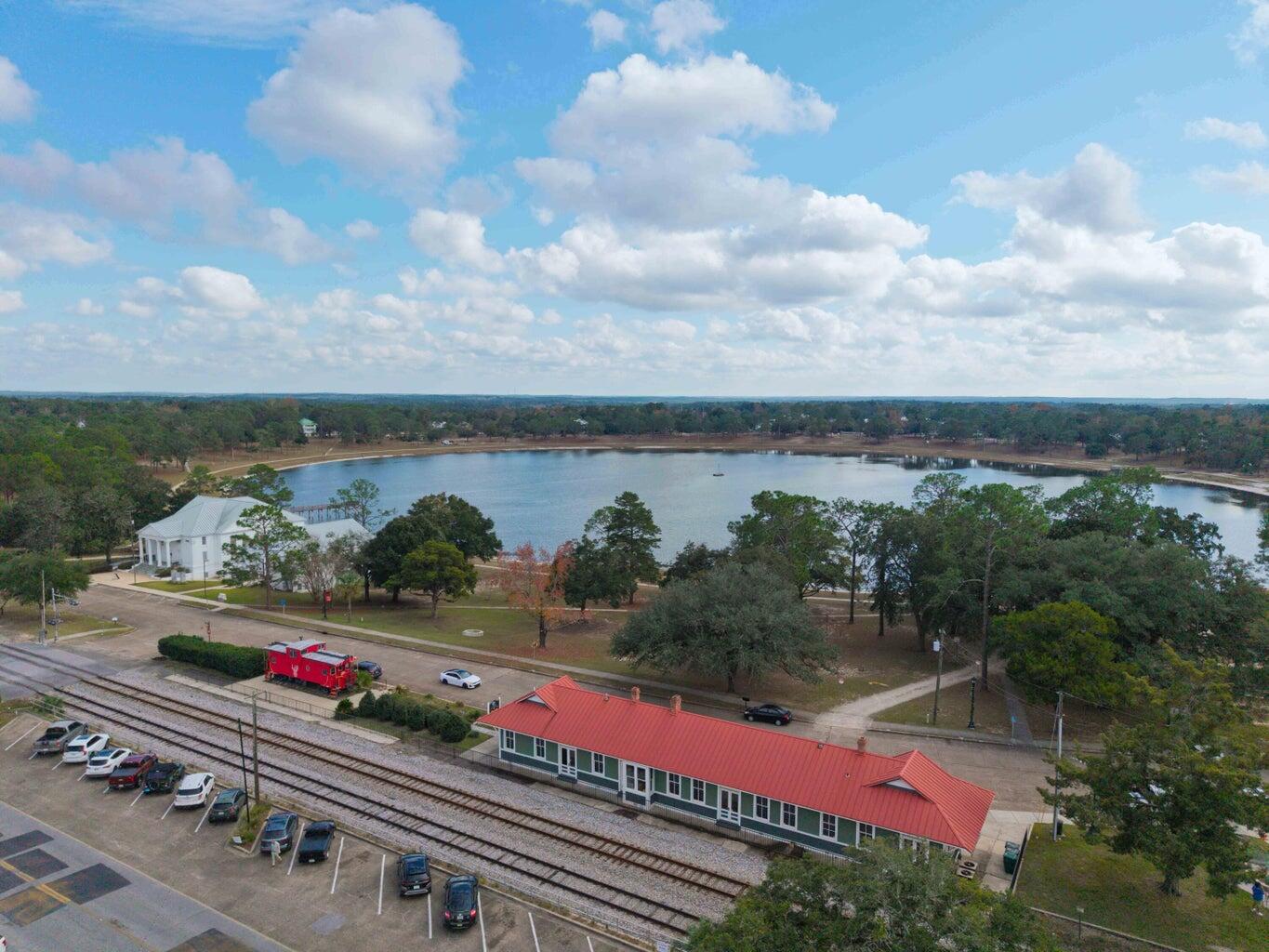 OAKWOOD HILLS UNIT 1 - Residential