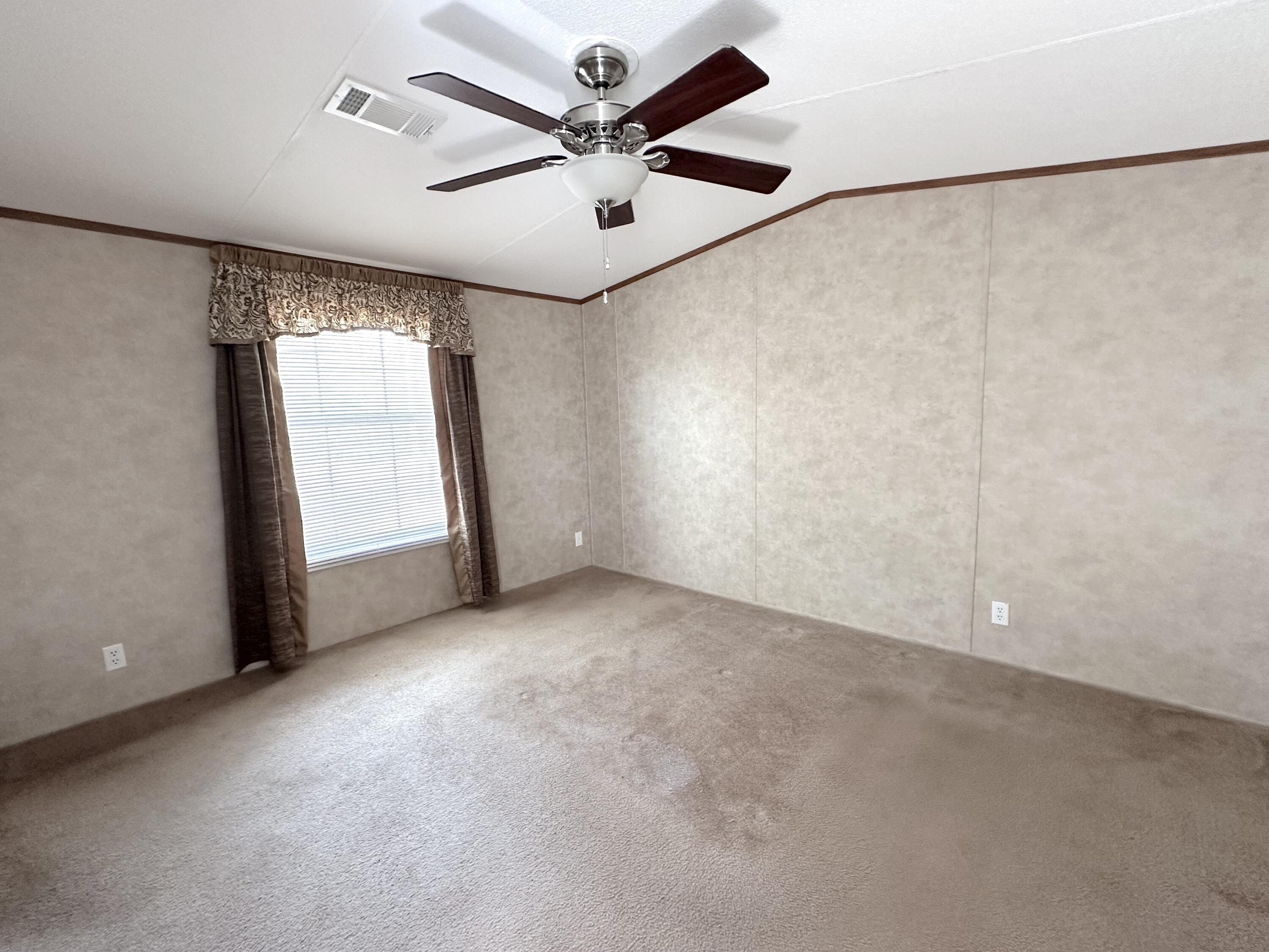 OAKWOOD HILLS UNIT 1 - Residential