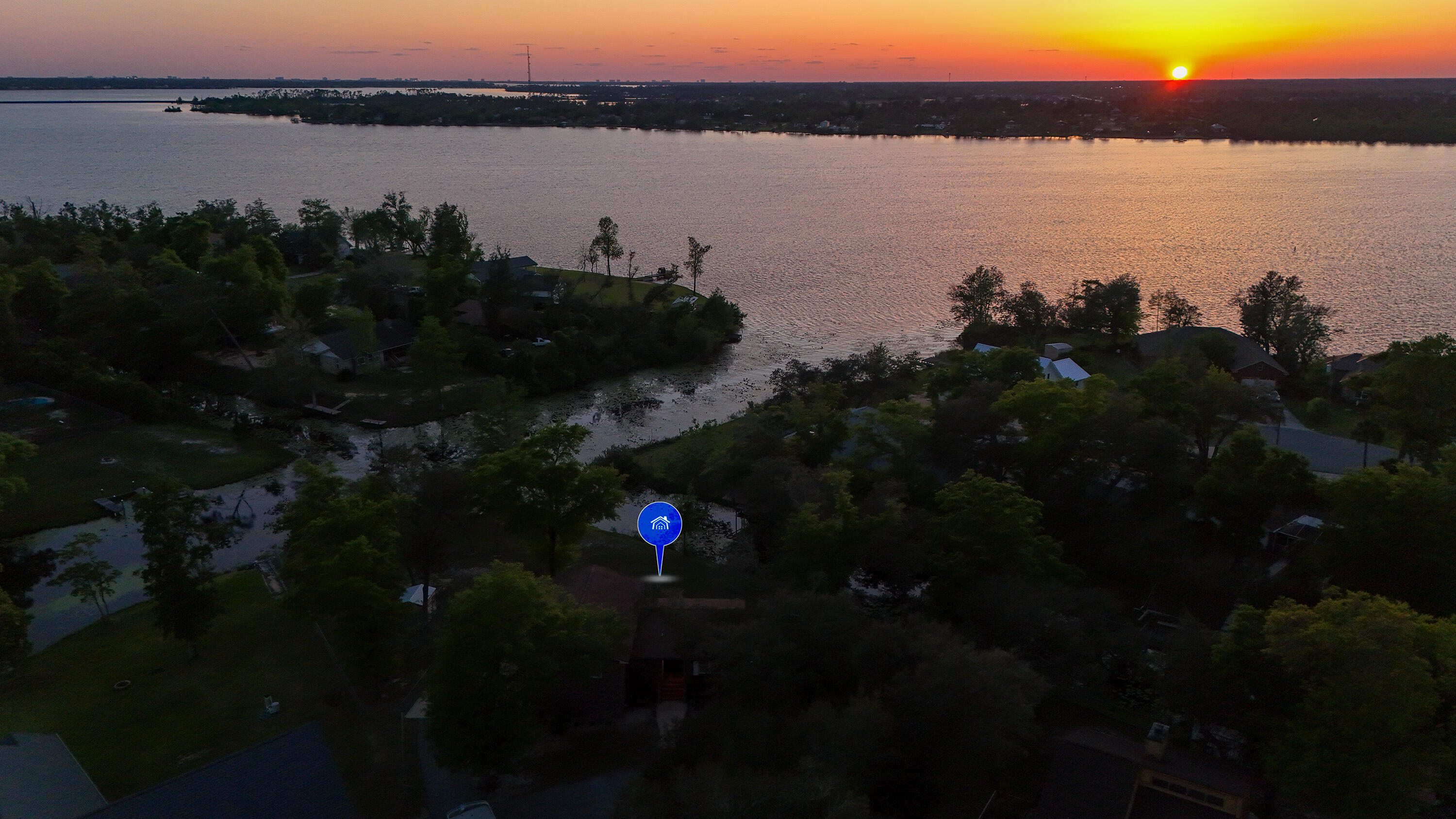 DEERPOINT ESTATES - Residential