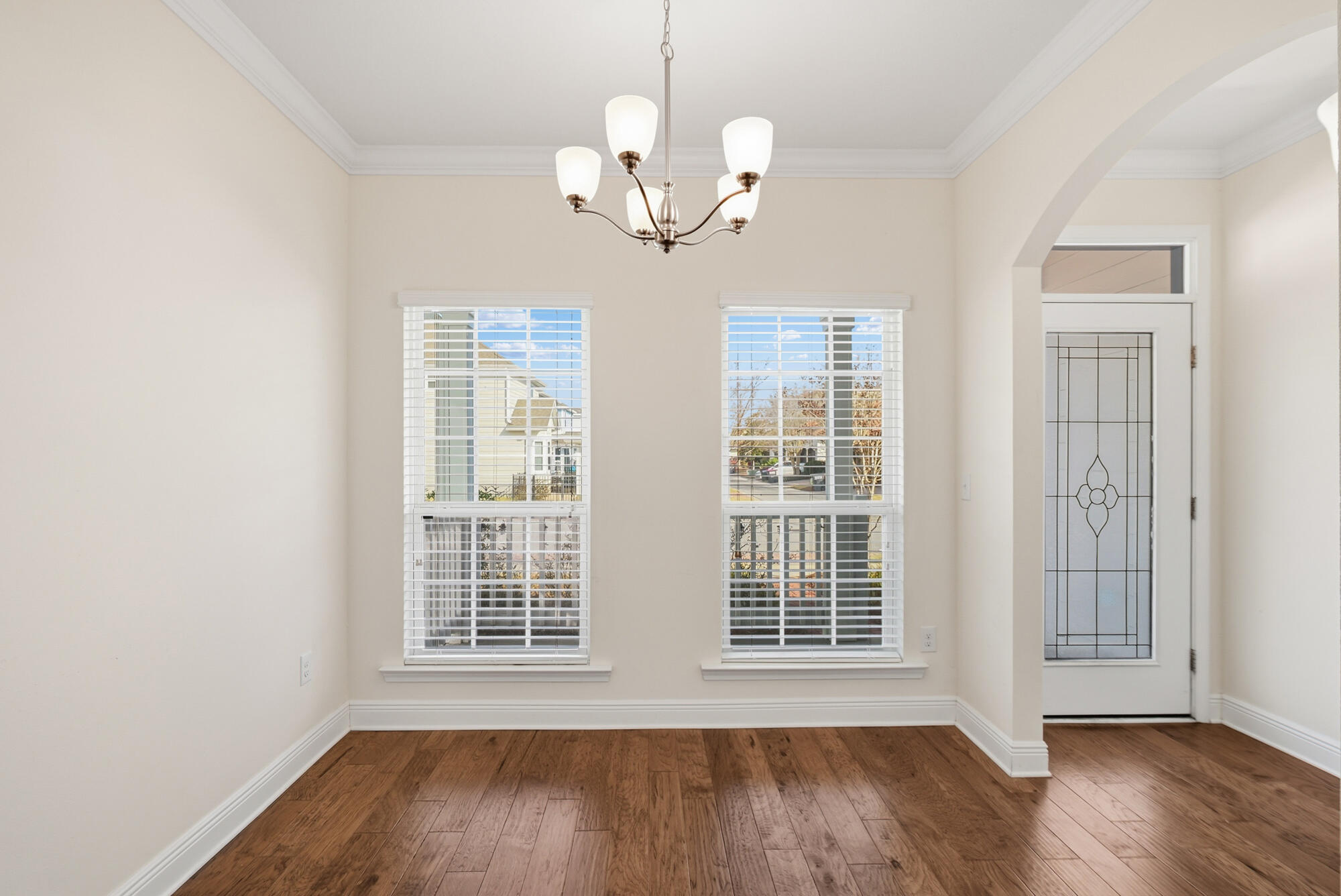 MAGNOLIA BAY CLUB - Residential