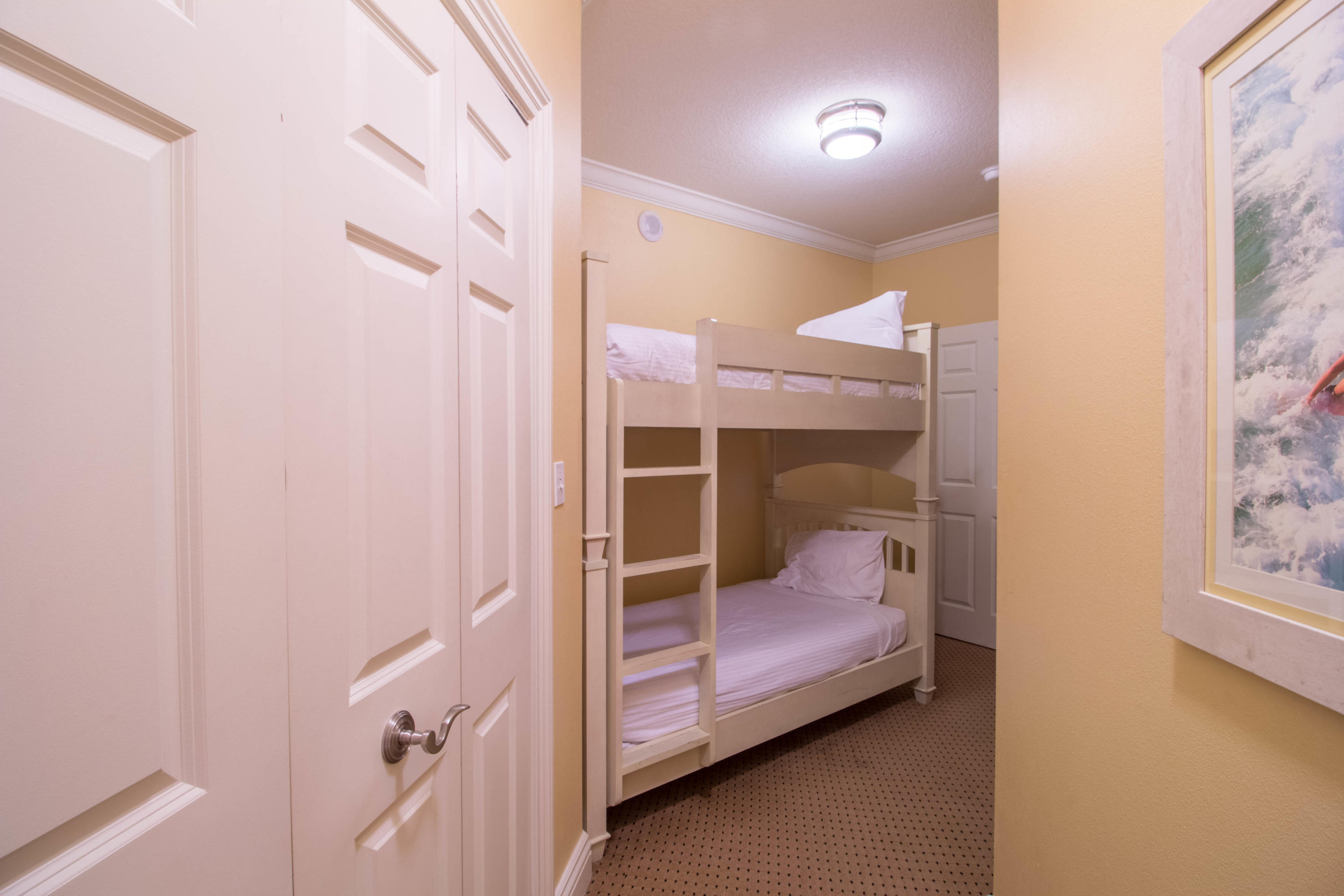 EMERALD GRANDE - Residential