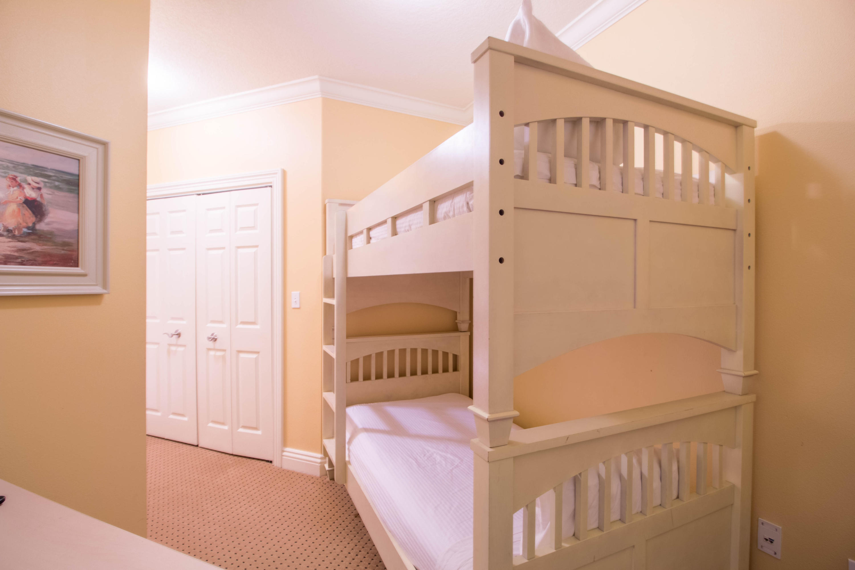 EMERALD GRANDE - Residential