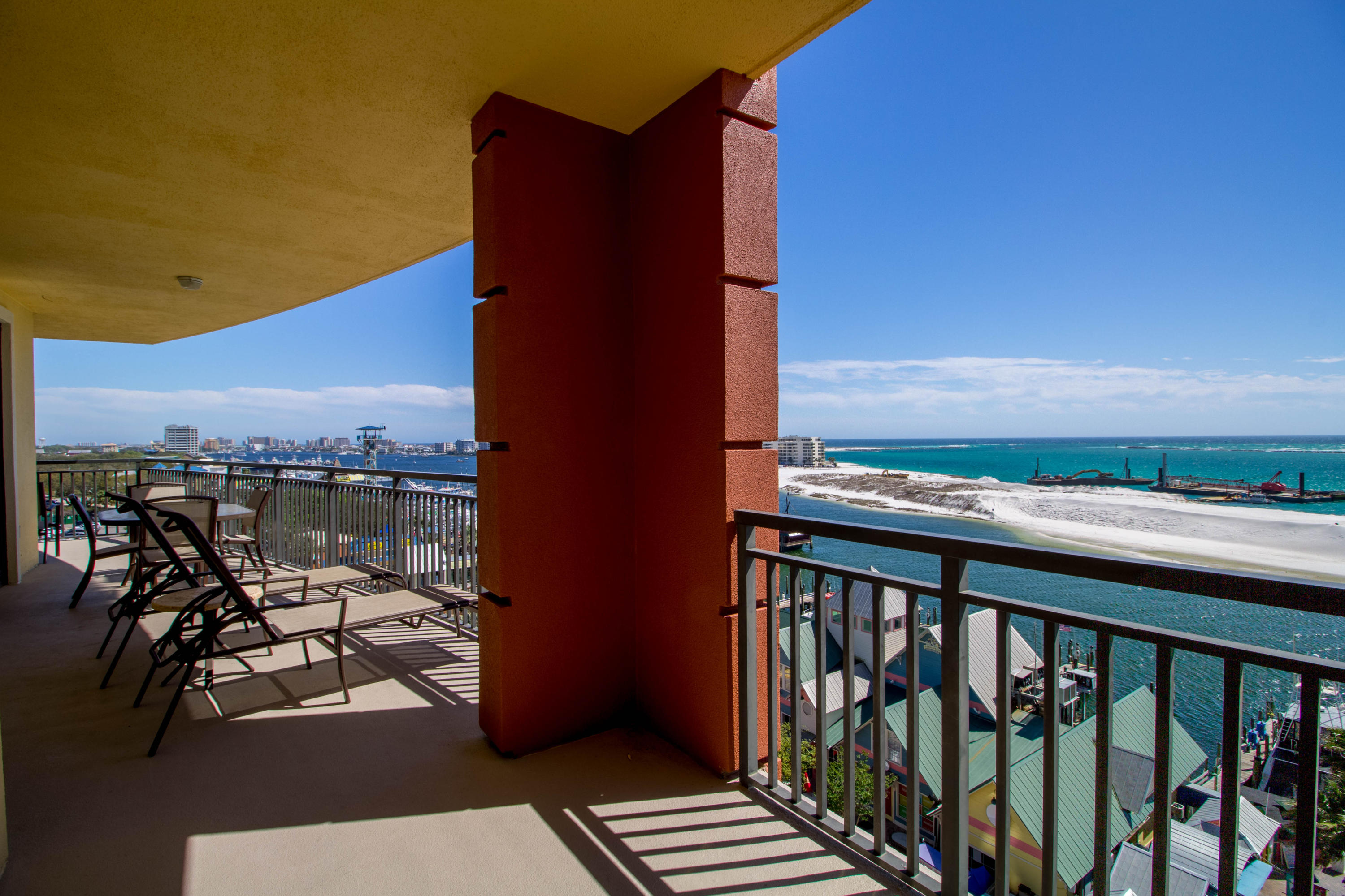 EMERALD GRANDE - Residential