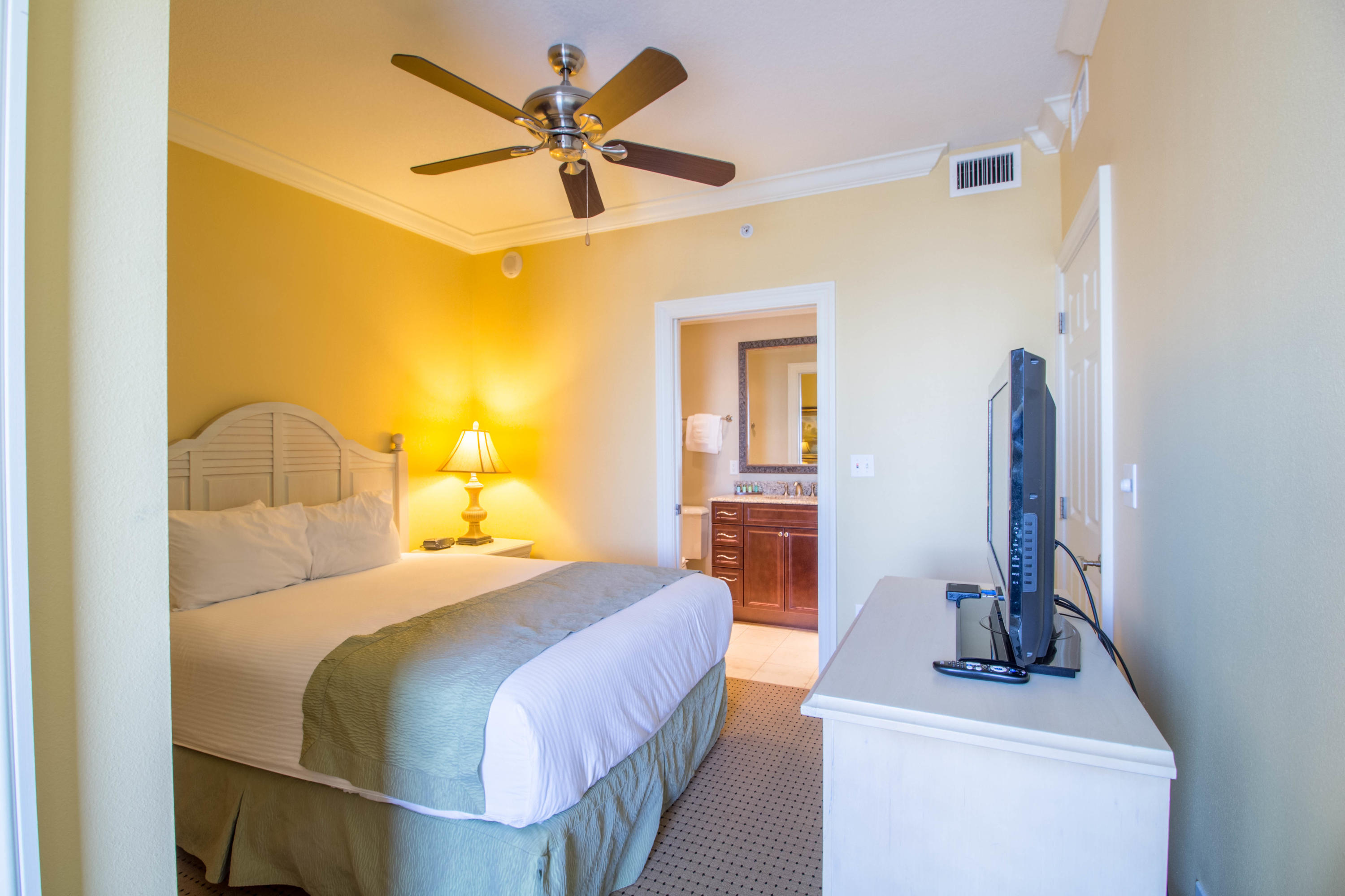 EMERALD GRANDE - Residential