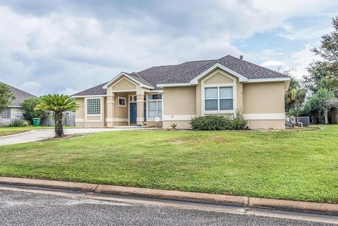 1956 Rue La Fontaine Navarre FL 32566