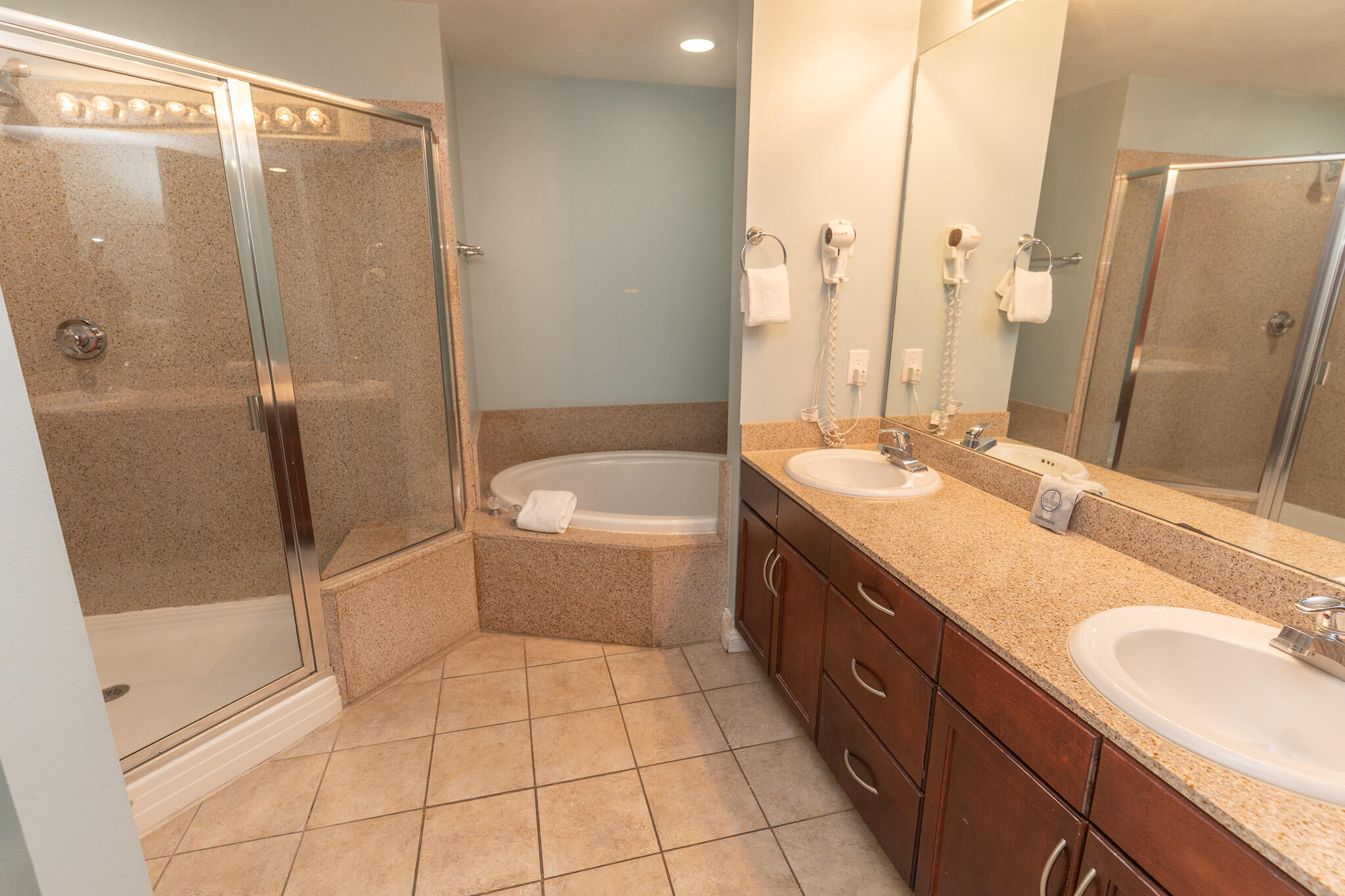 Laketown Wharf - Residential