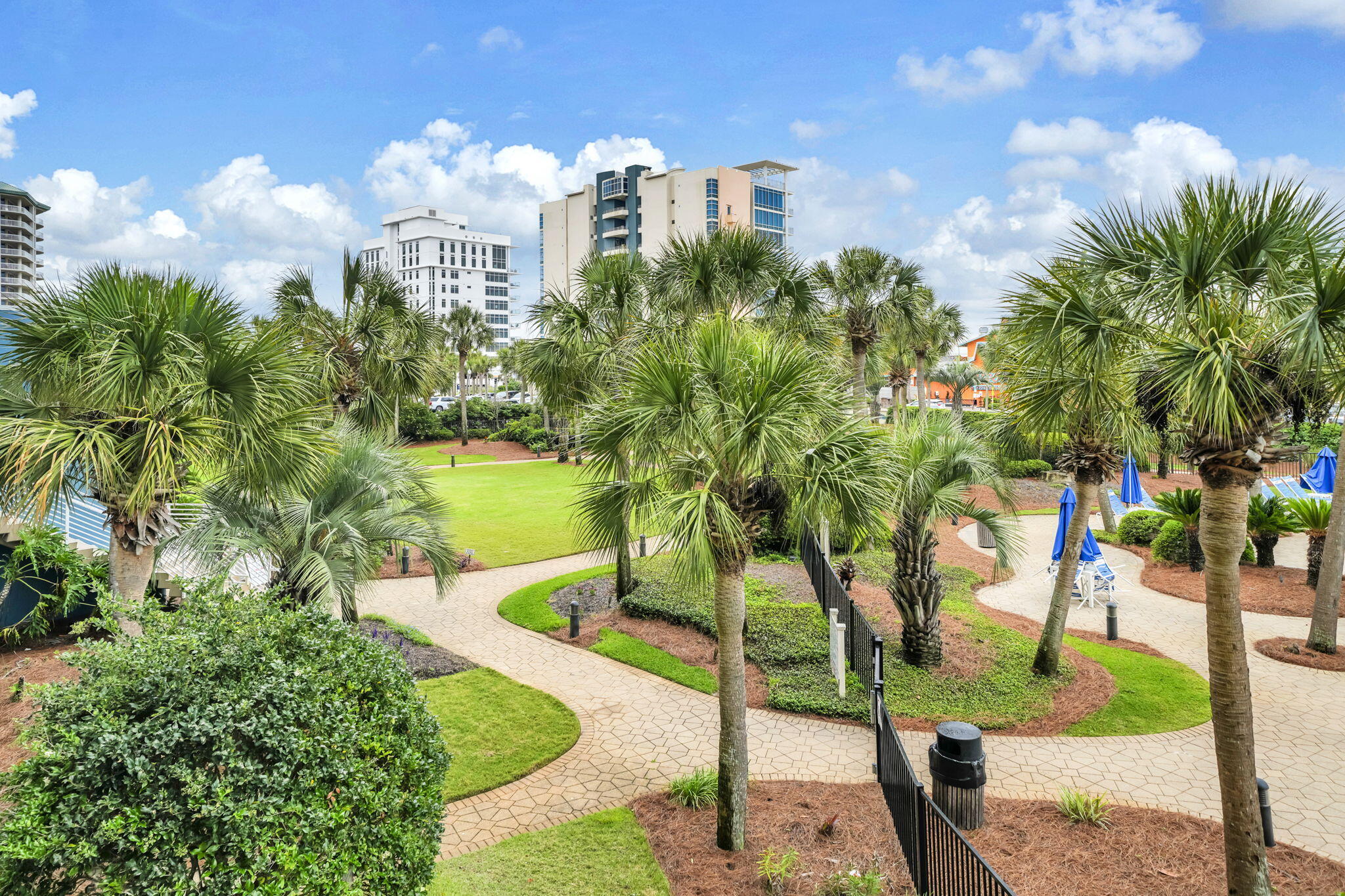 STERLING SHORES - Residential