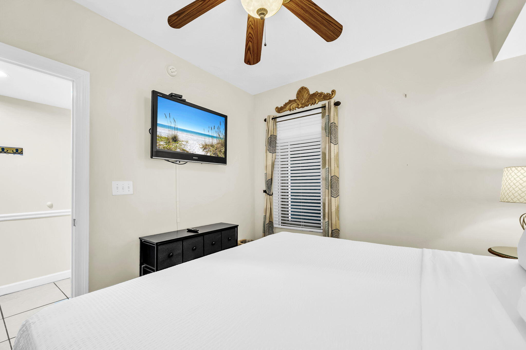 STERLING SHORES - Residential