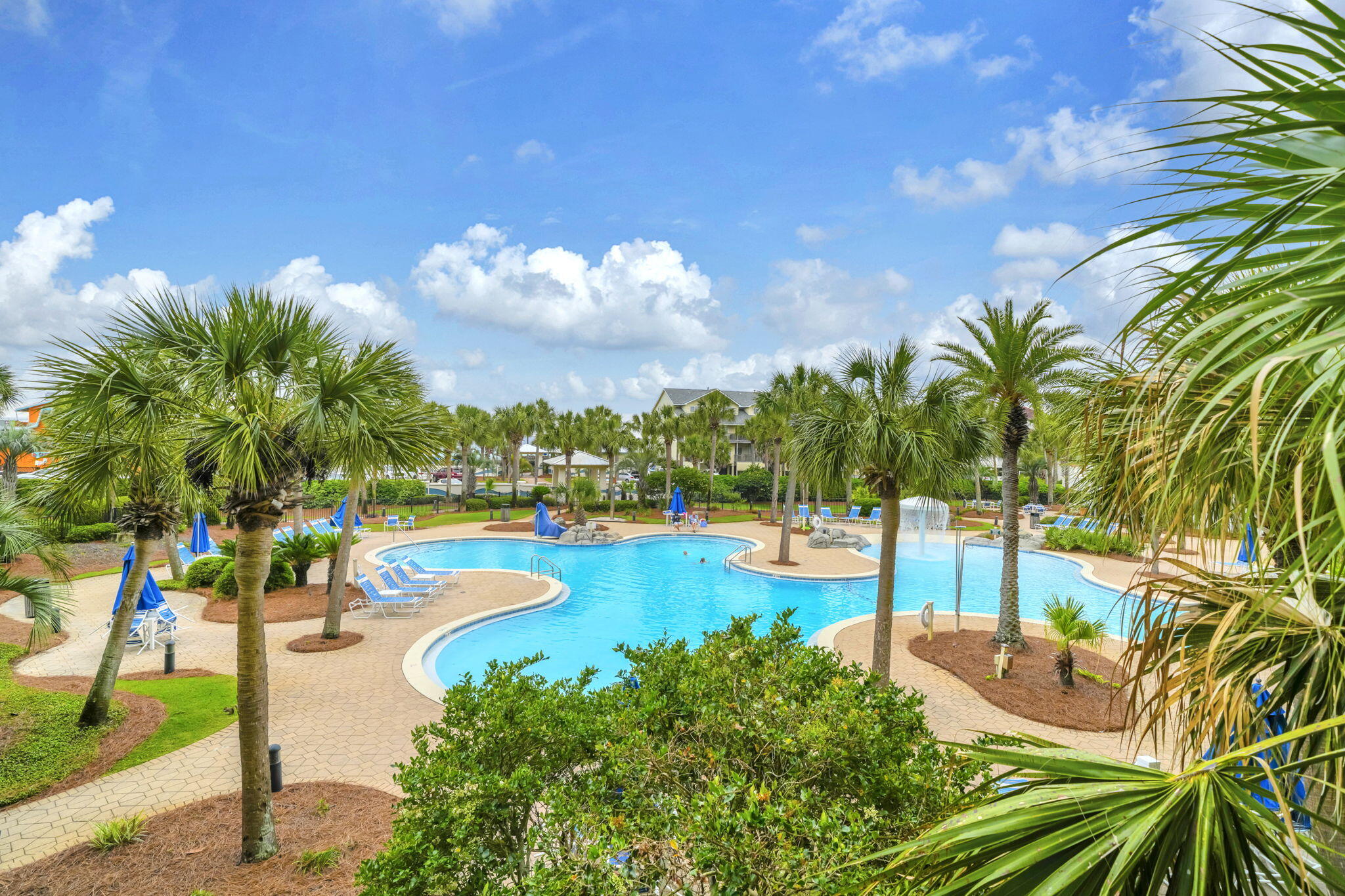 STERLING SHORES - Residential