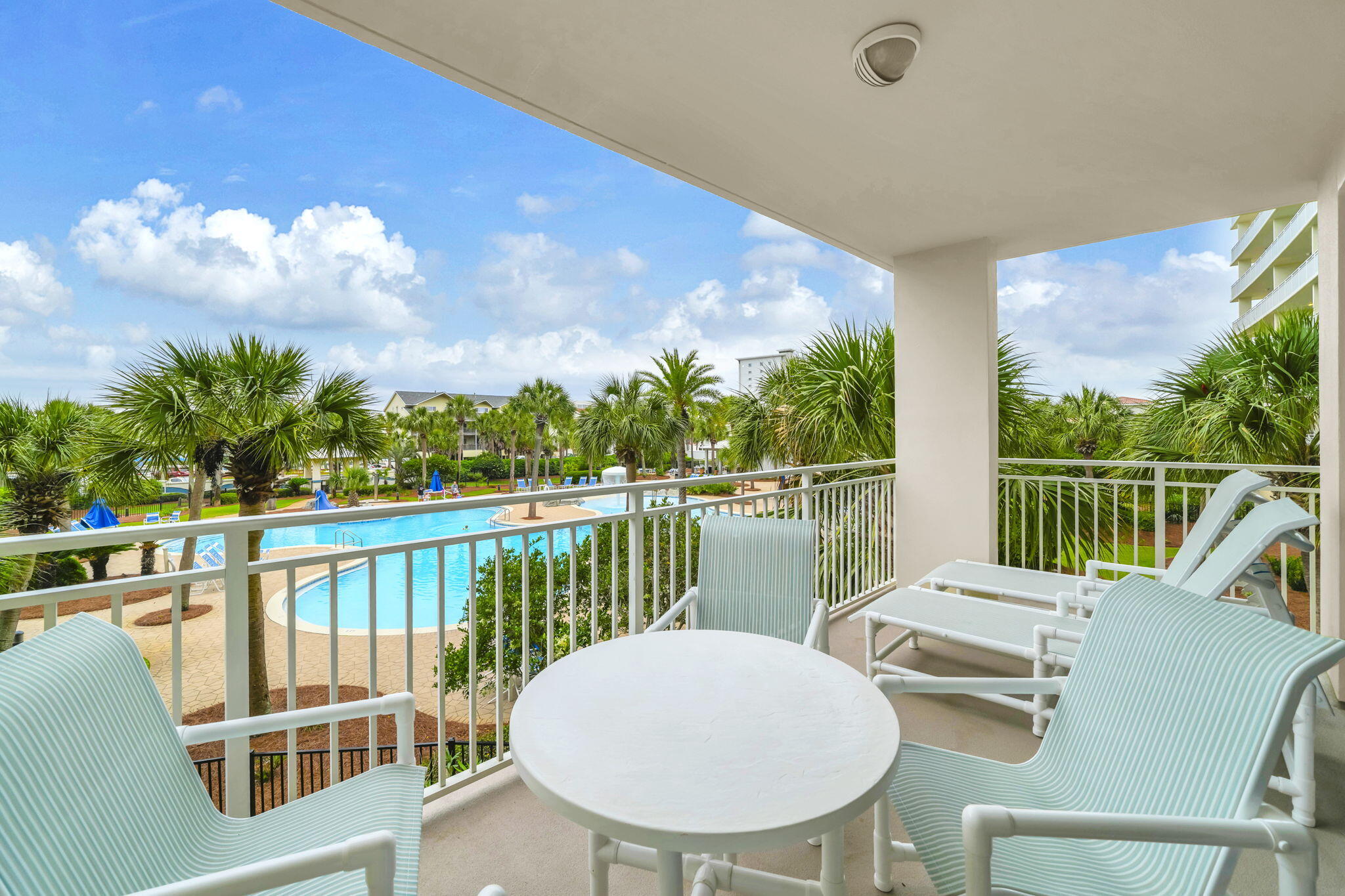 STERLING SHORES - Residential