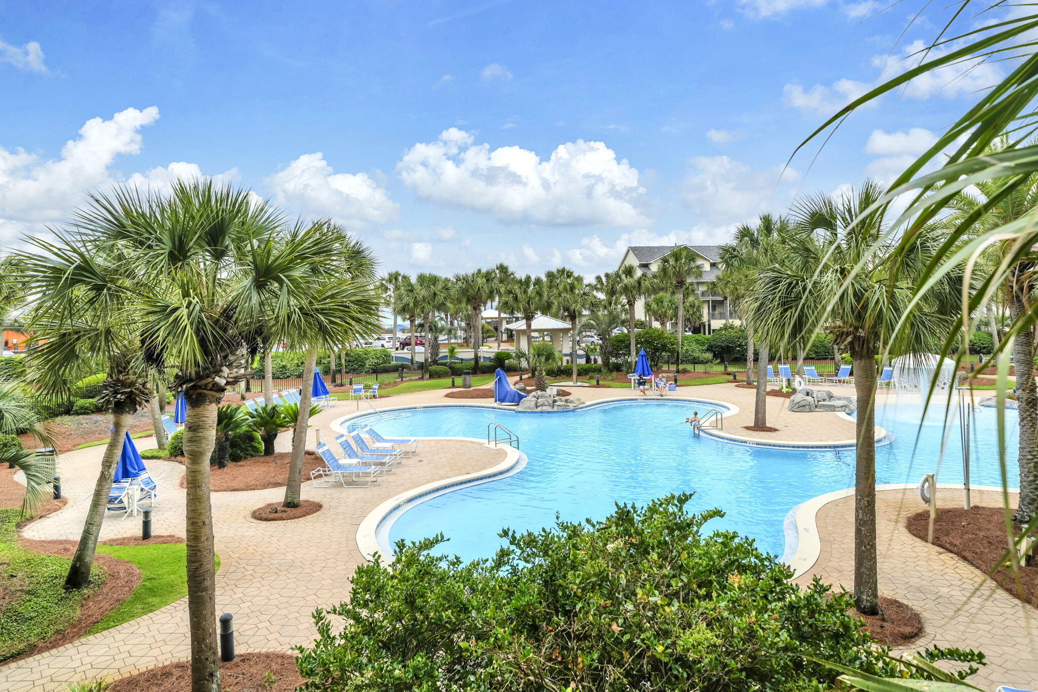 STERLING SHORES - Residential