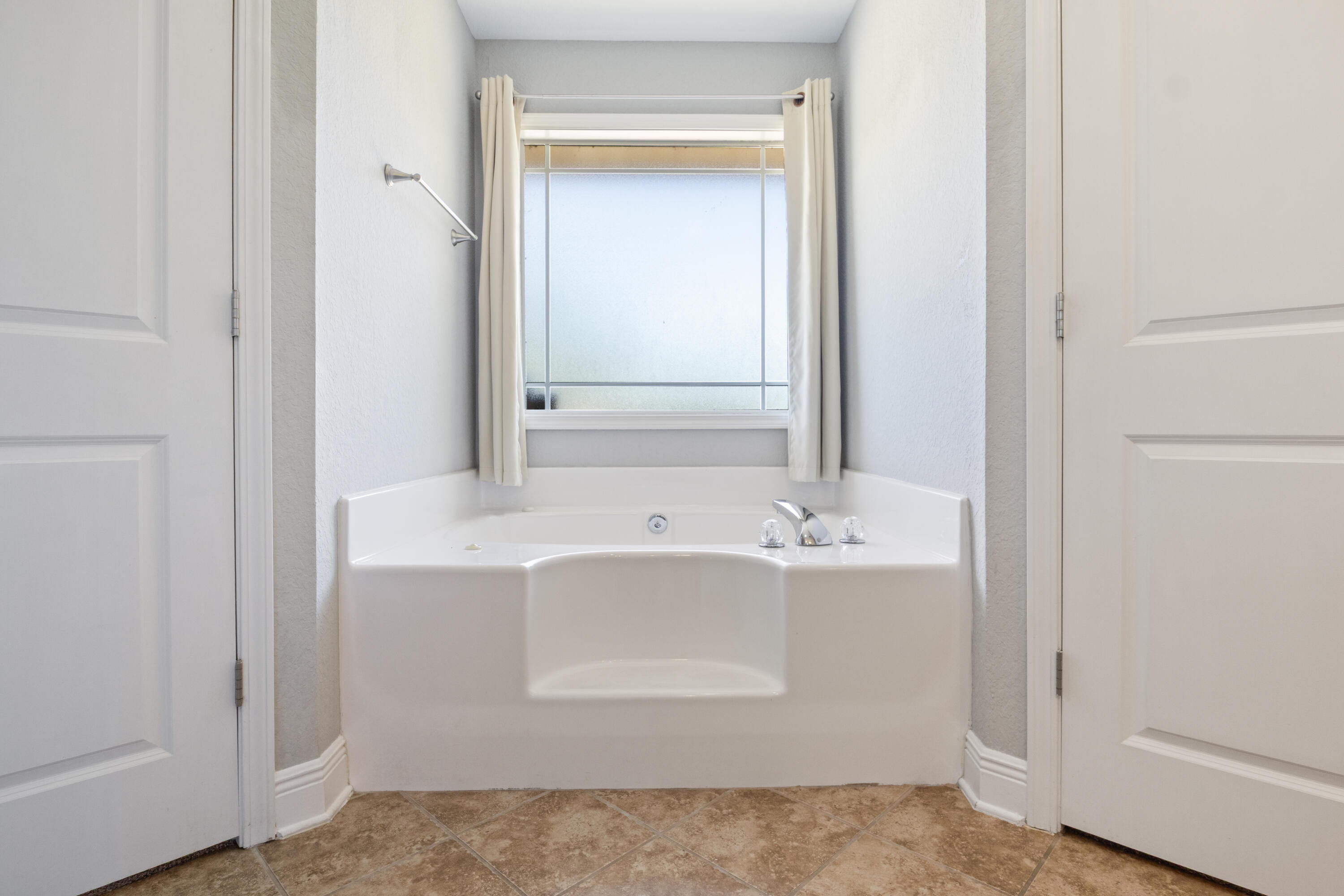 FOX VALLEY - Residential