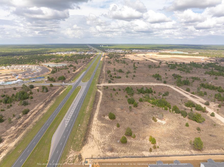500K IS THE PER ACRE PRICE DEPENDING ON SUBDIVISION AND USE!

Up to ±350 acres available within a mixed-use development in the growing Owls Head area of Freeport. The property offers flexibility for both commercial and residential uses, including prime outparcel opportunities suitable for QSR, coffee, bank, car wash, automotive, and other retail or service users. ALSO SEEKING COMMERCIAL DEVELOPERS!

Residential potential includes single-family and high-density opportunities. The site can be subdivided to accommodate a wide range of uses and user sizes.

Ownership will consider land sales, ground lease, or build-to-suit. Pricing and lot sizes will vary based on subdivision and intended use.