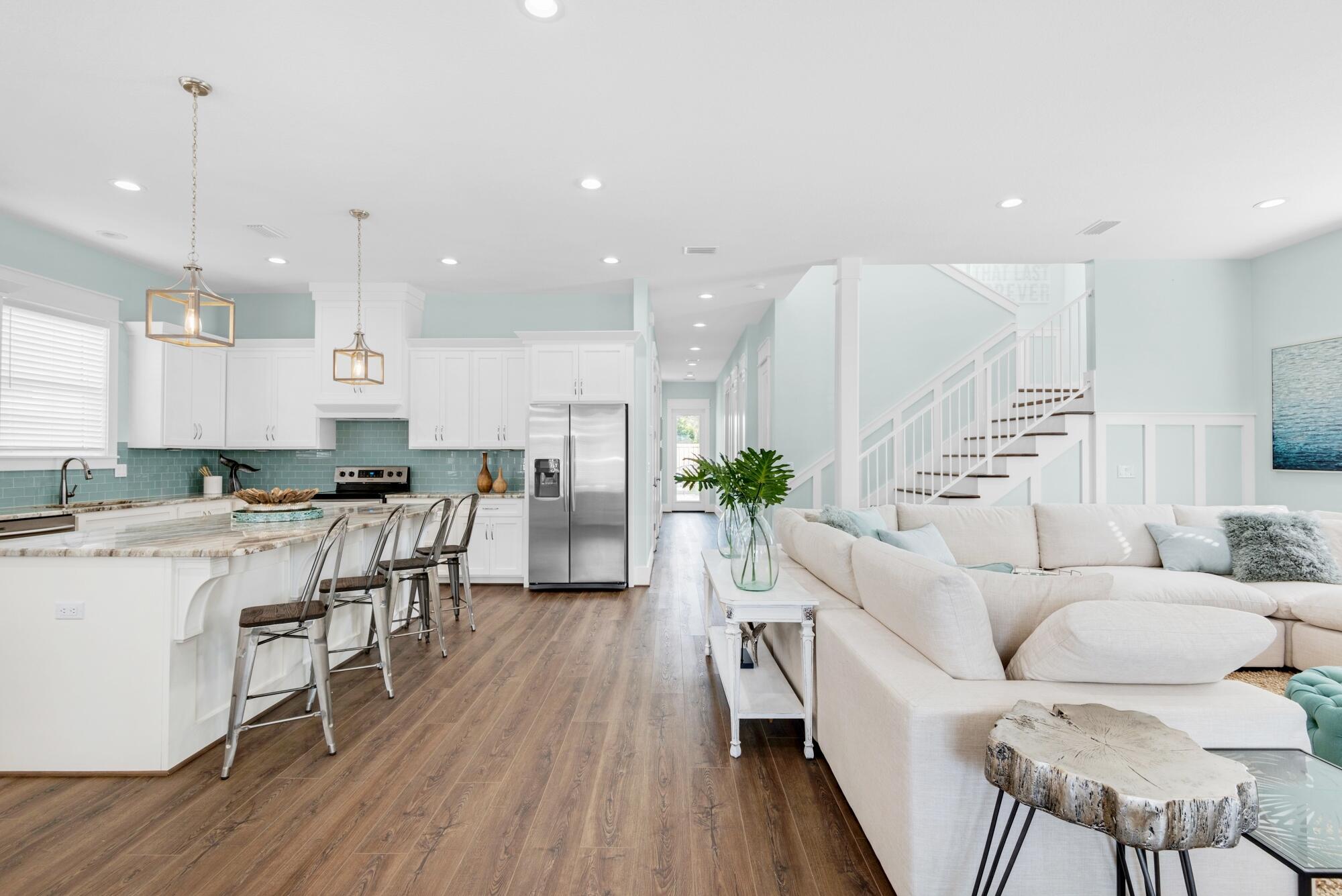 CRYSTAL BEACH - Residential