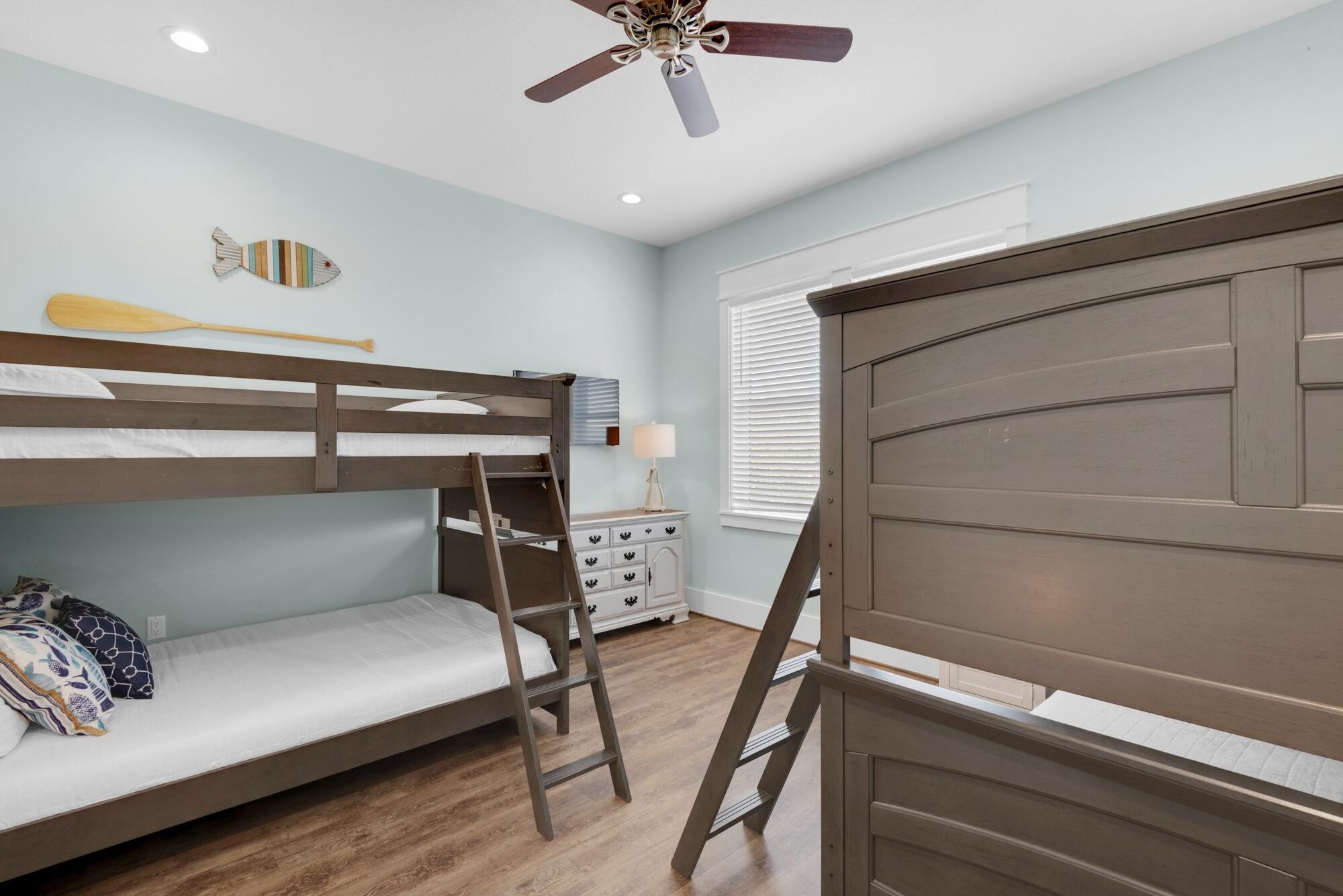 CRYSTAL BEACH - Residential