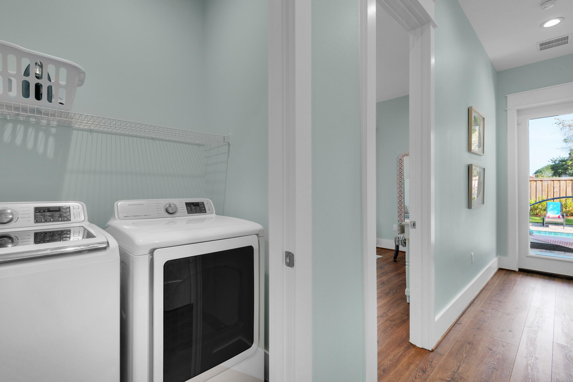 CRYSTAL BEACH - Residential