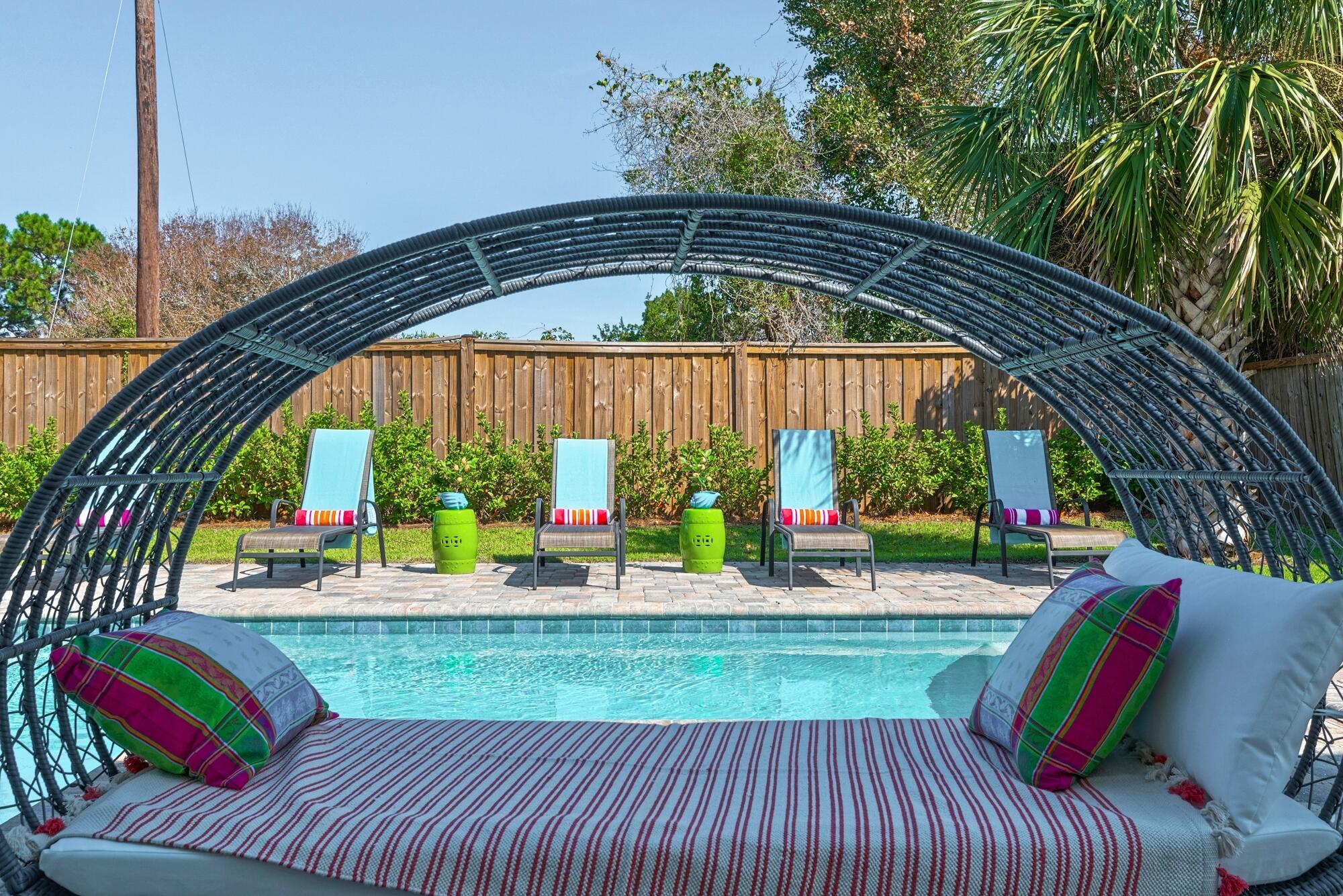 CRYSTAL BEACH - Residential