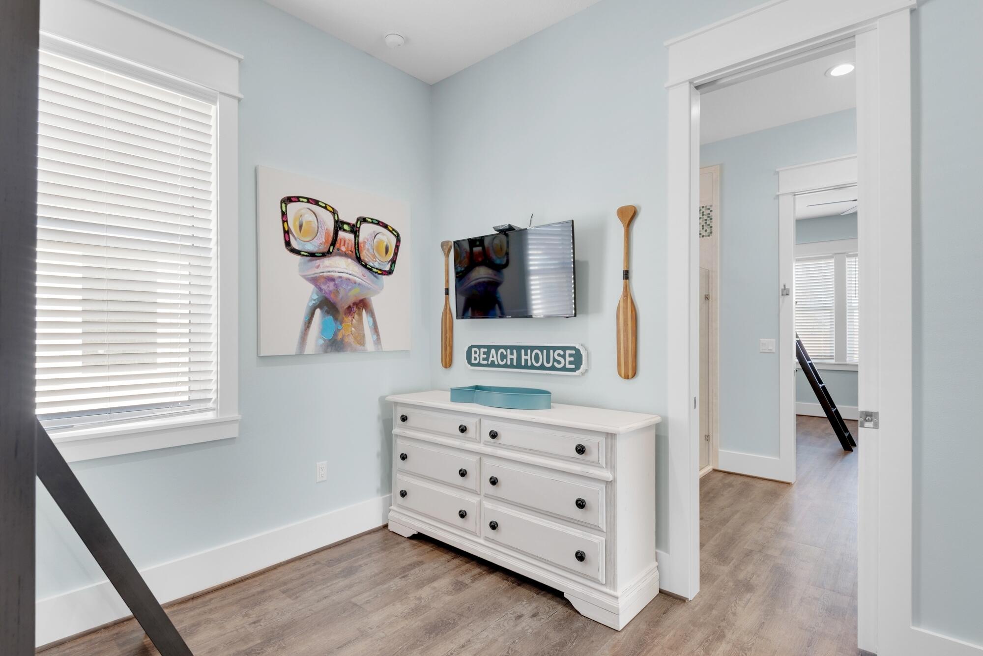 CRYSTAL BEACH - Residential